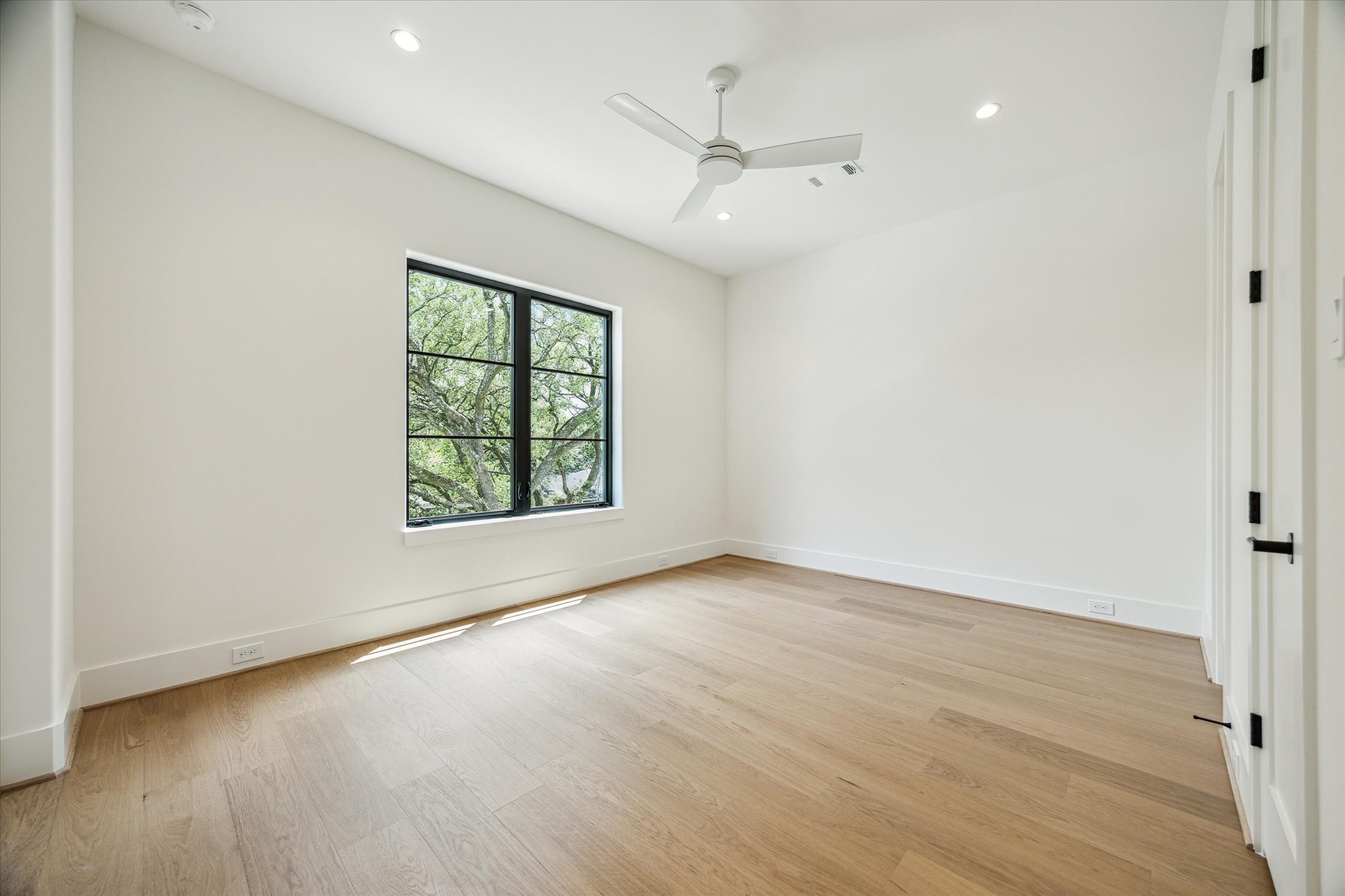  4914 Wigton Drive - 物件實景