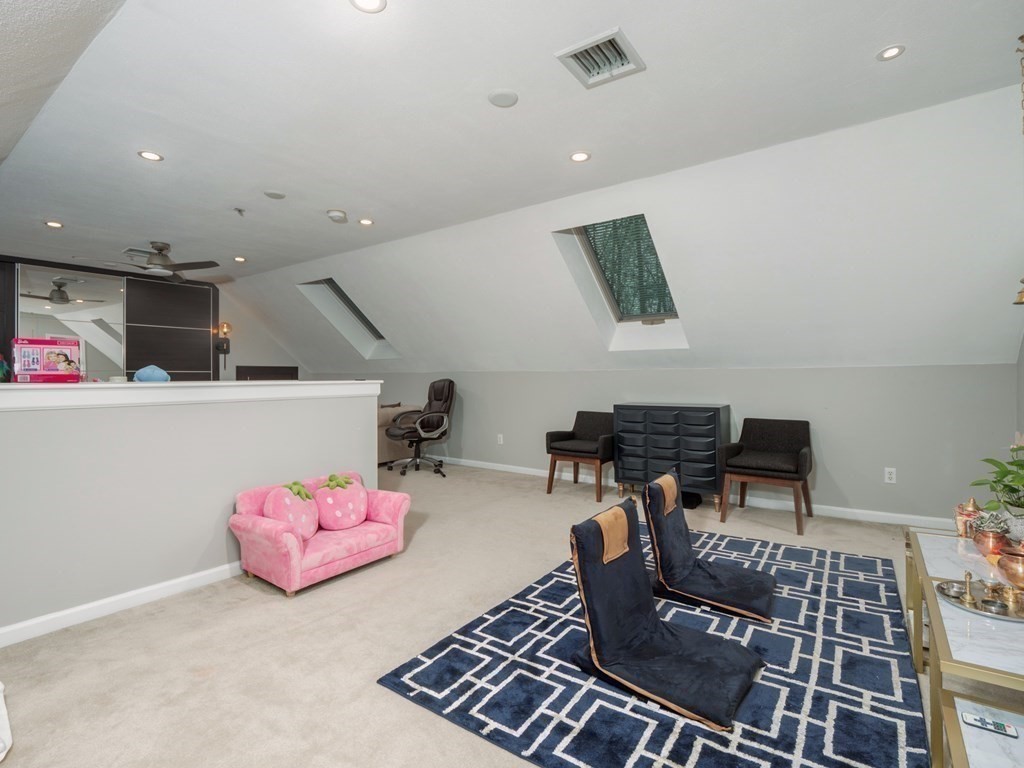 Walpole, Massachusetts, 02081, United States, 5 Bedrooms Bedrooms, ,3 BathroomsBathrooms,Residential,For Sale,1830559