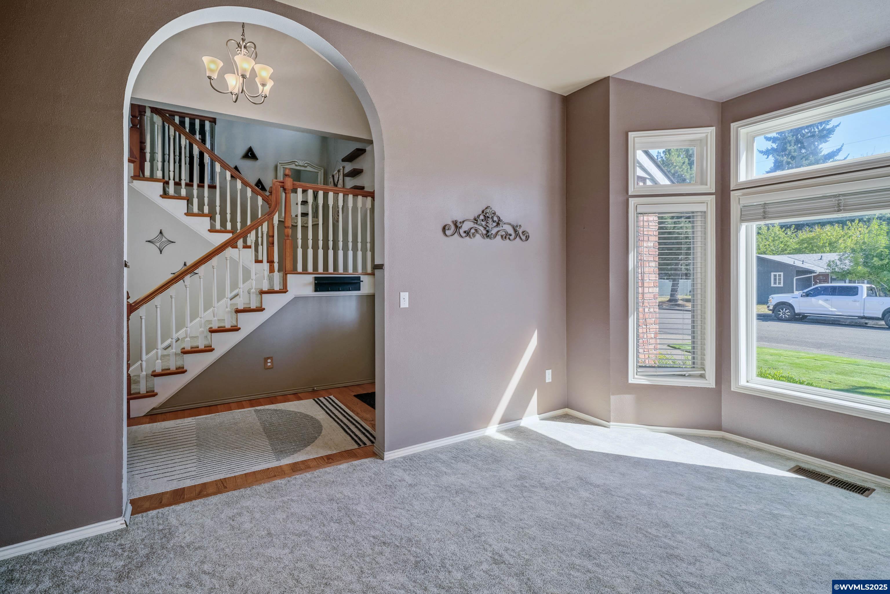 Mcminnville, Oregon, 97128, United States, 3 Bedrooms Bedrooms, ,3 BathroomsBathrooms,Residential,For Sale,1949725