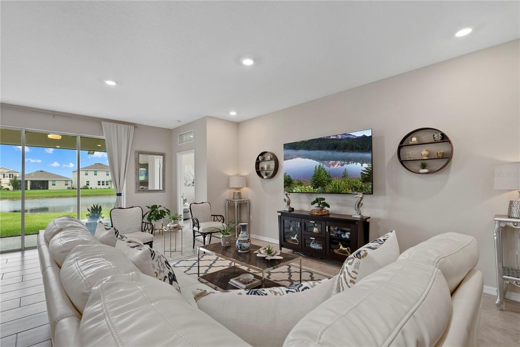 Lakewood Ranch, Florida, 34211, United States, 3 Bedrooms Bedrooms, ,3 BathroomsBathrooms,Residential,For Sale,1883325