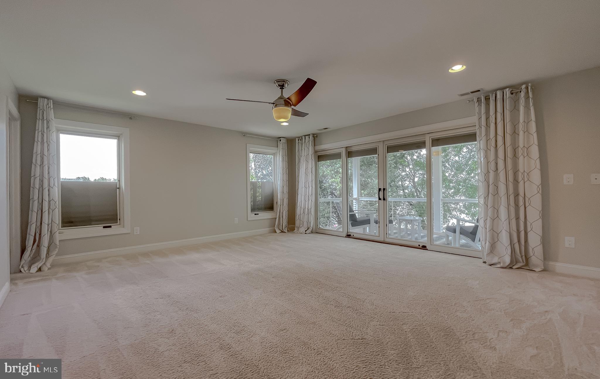 Hollywood, Maryland, 20636, United States, 5 Bedrooms Bedrooms, ,5 BathroomsBathrooms,Residential,For Sale,1914184