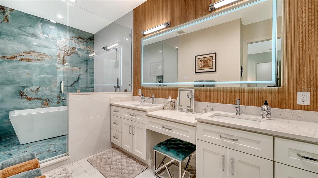 Sarasota, Florida, 34236, United States, 4 Bedrooms Bedrooms, ,4 BathroomsBathrooms,Residential,For Sale,2000414