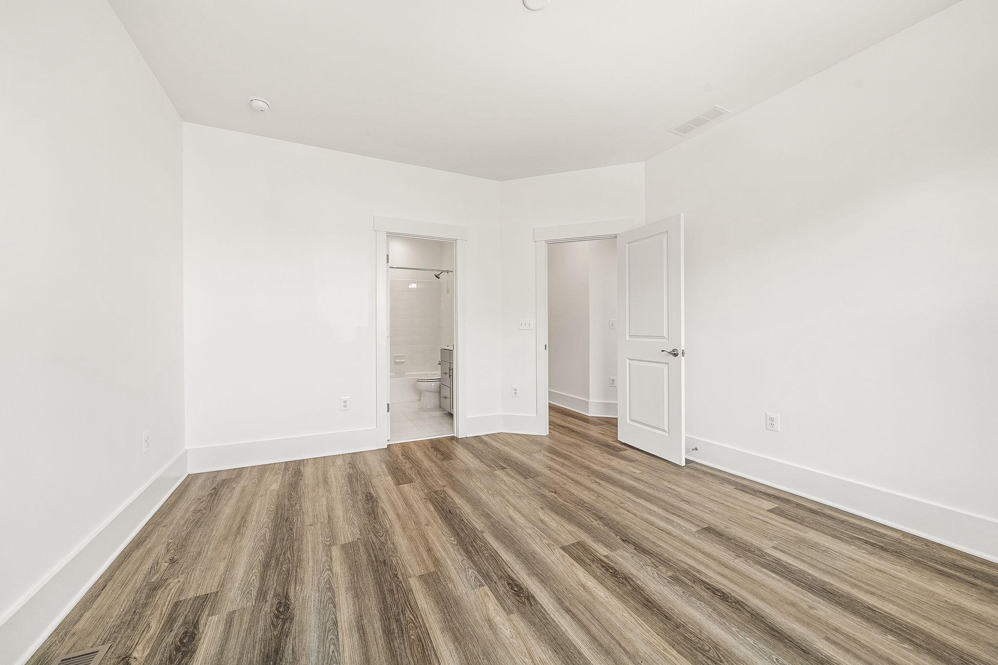  18120 Moss Garden Road, Dumfries, VA, 22026 - 物件實景