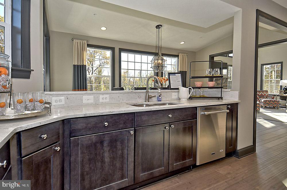 Clinton, Maryland, 20735, United States, 6 Bedrooms Bedrooms, ,6 BathroomsBathrooms,Residential,For Sale,1864170