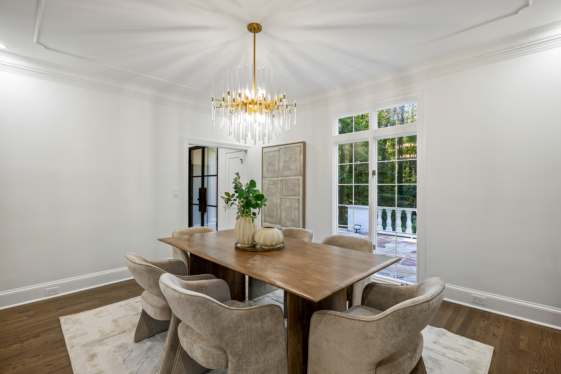  Timeless Architecture, Refined Interiors, and Modern Comfort in Sandy Springs - 物件實景