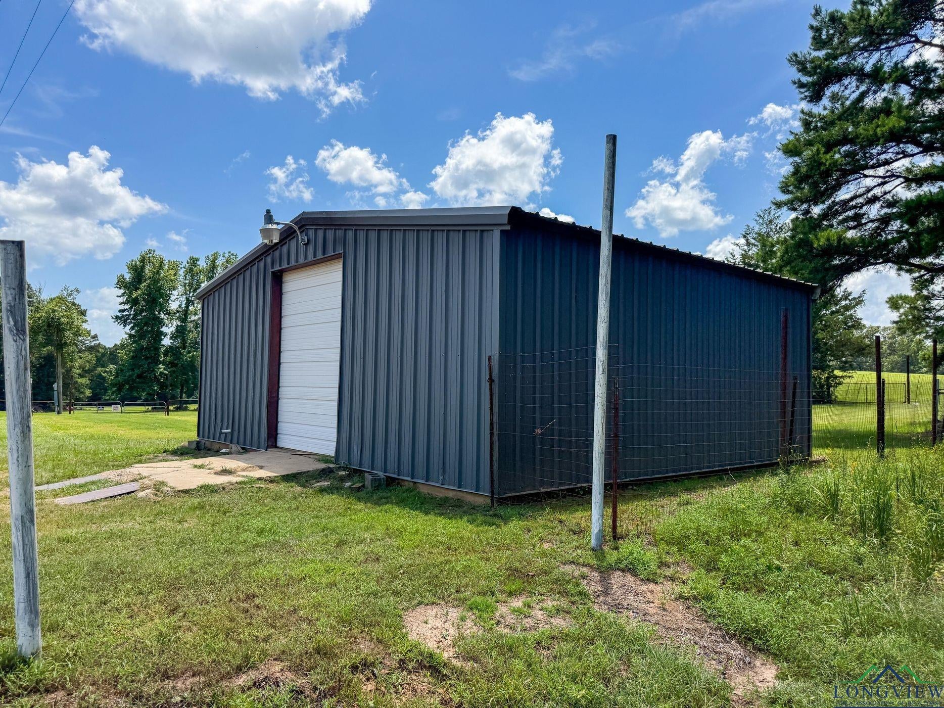 Linden, Texas, 75563, United States, 3 Bedrooms Bedrooms, ,3 BathroomsBathrooms,Residential,For Sale,1974630