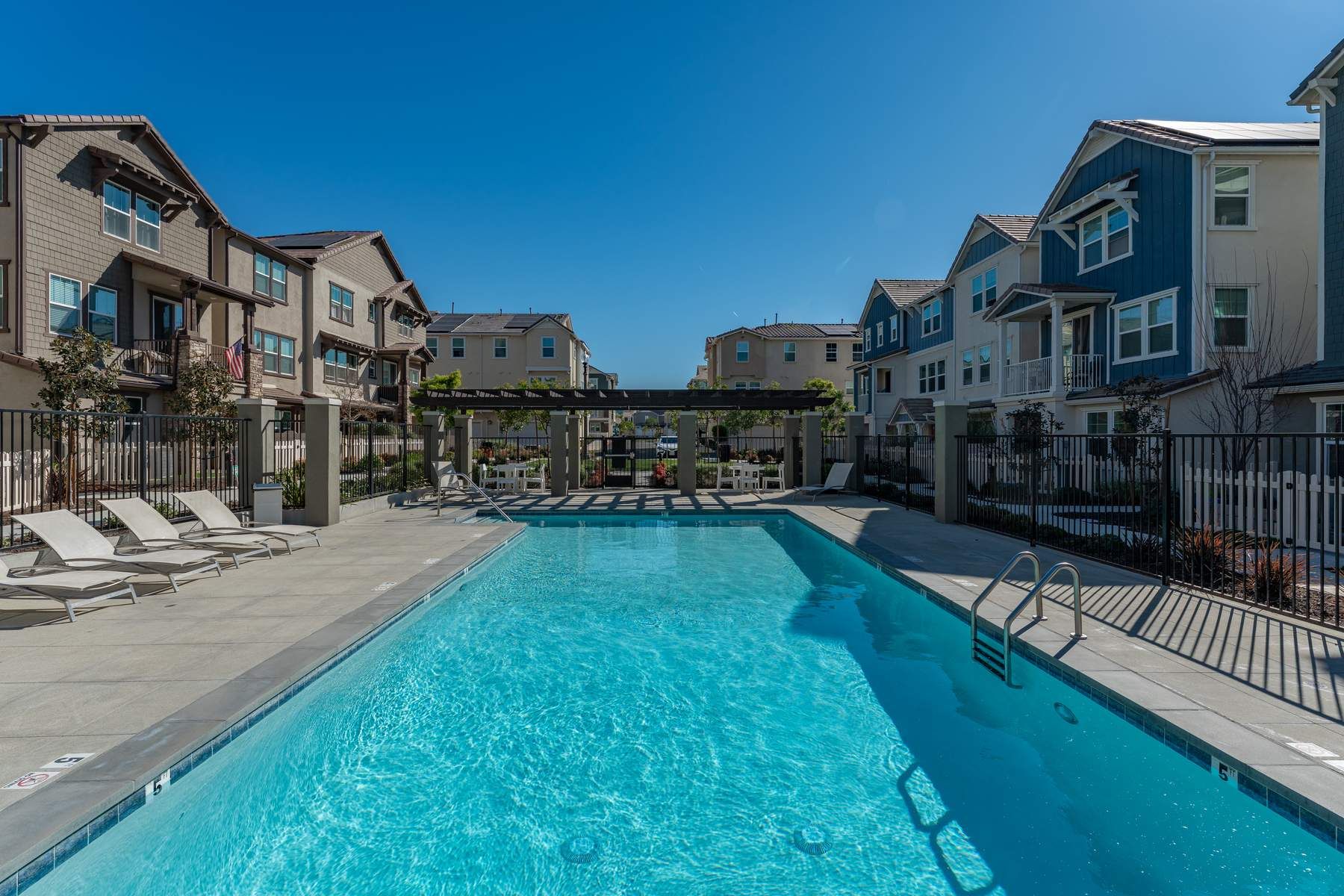  512 Mulberry Lane, Fillmore - 物件實景
