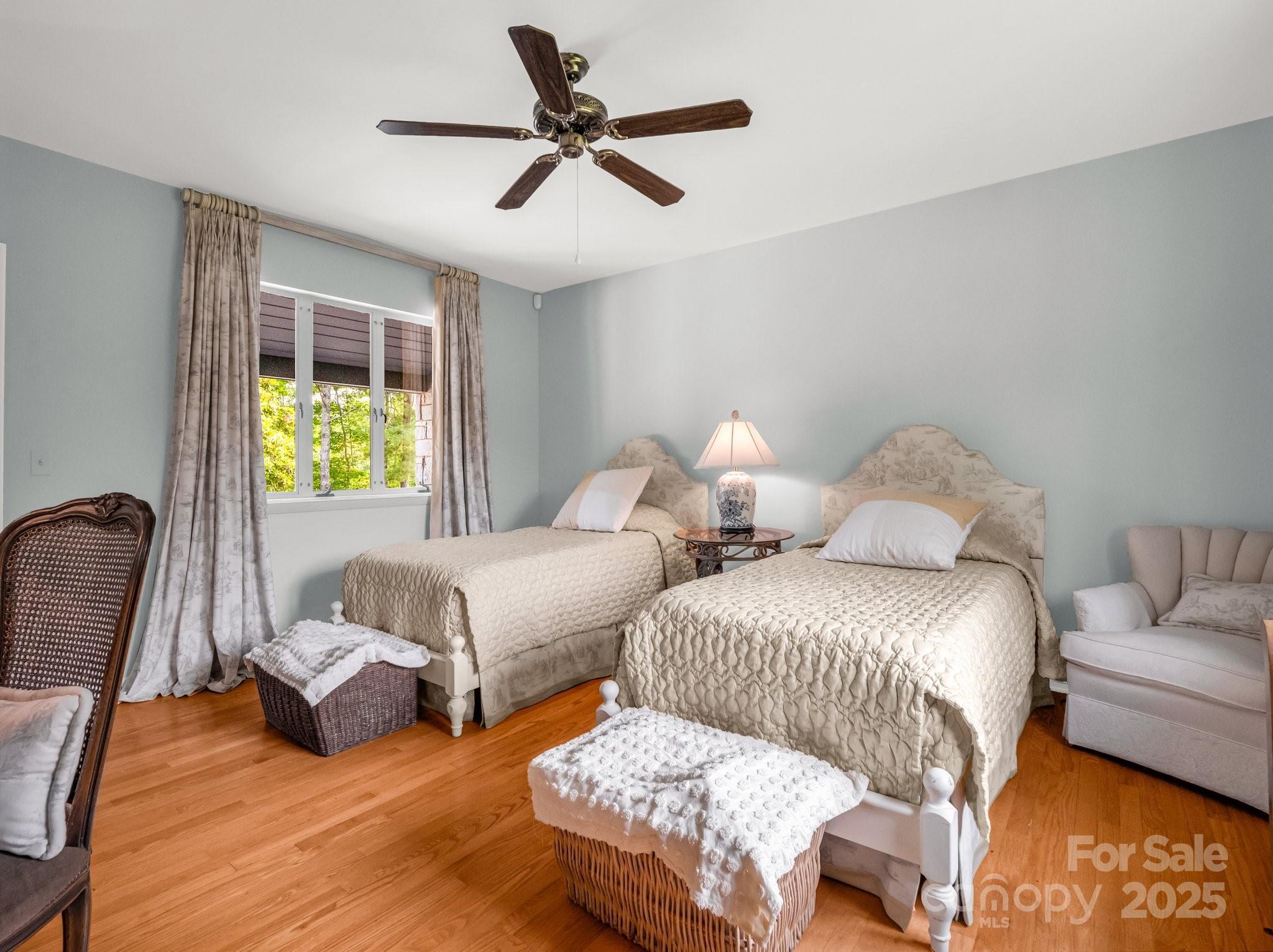 Landrum, South Carolina, 29356, United States, 3 Bedrooms Bedrooms, ,5 BathroomsBathrooms,Residential,For Sale,1847150