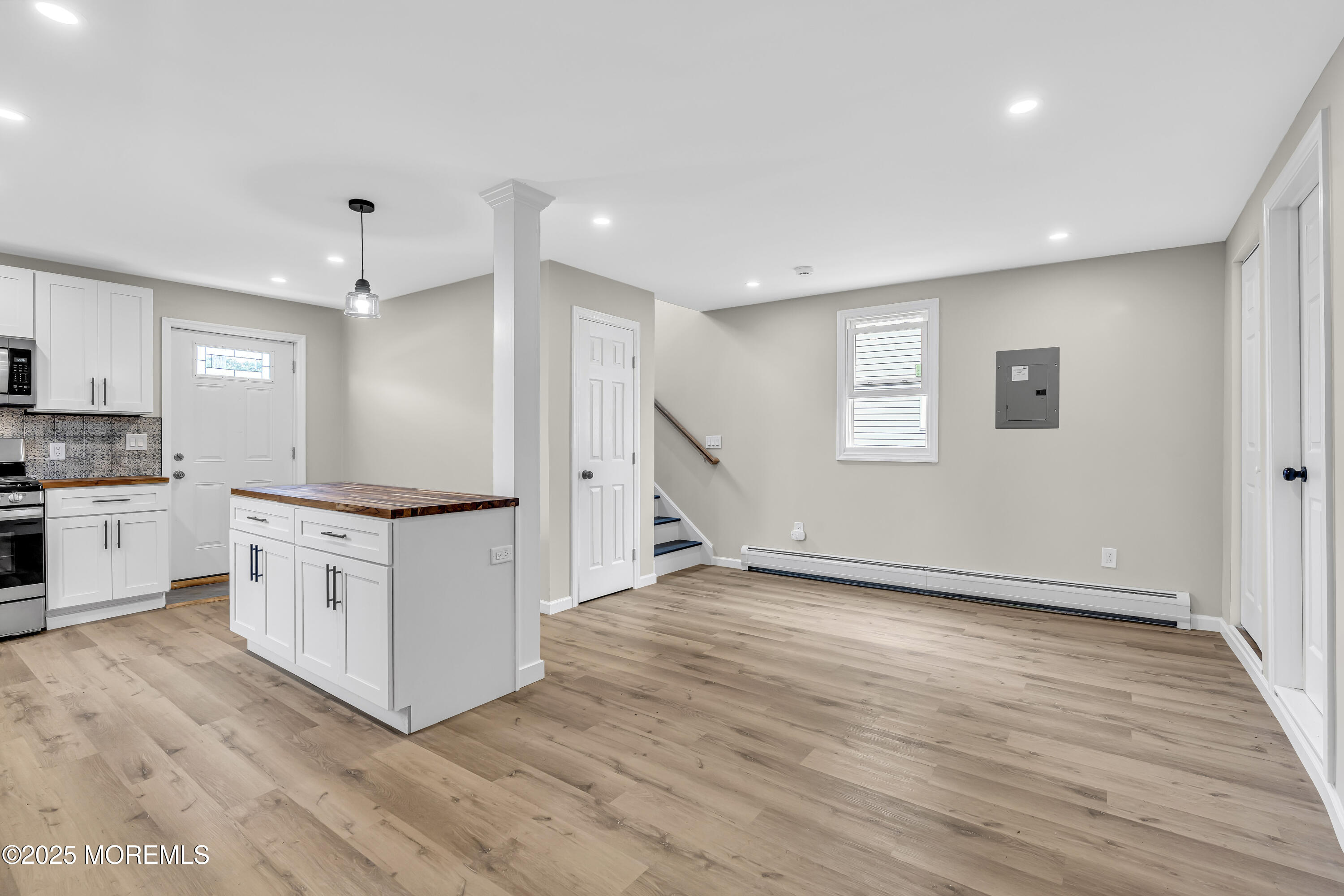 Keansburg, New Jersey, 07734, United States, ,Residential,For Sale,1936883