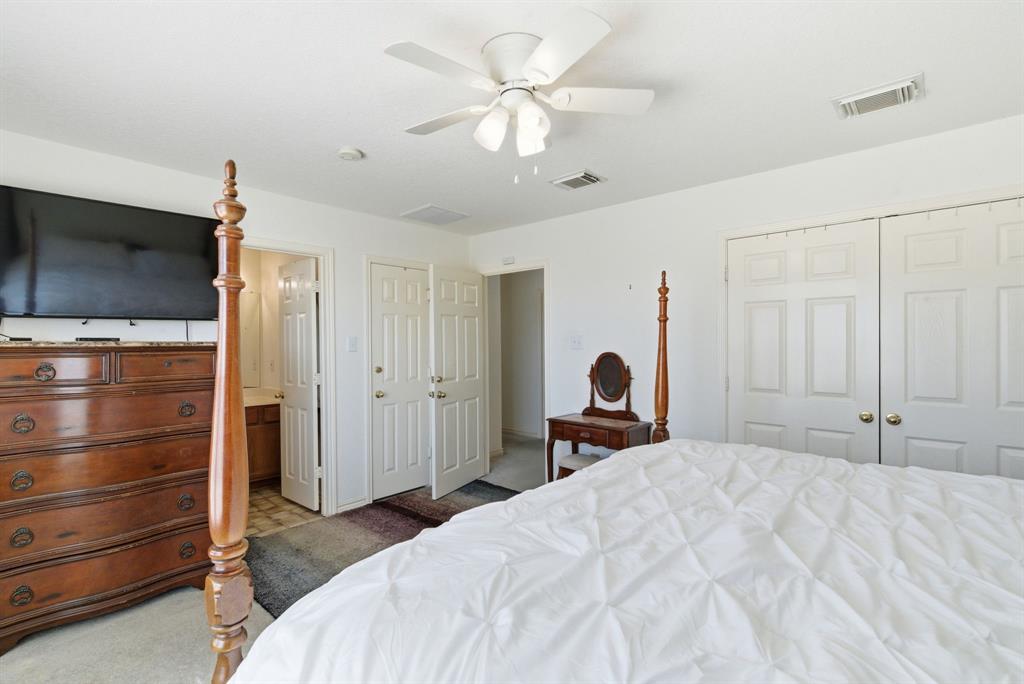 Millsap, Texas, 76066, United States, 3 Bedrooms Bedrooms, ,2 BathroomsBathrooms,Residential,For Sale,1987035