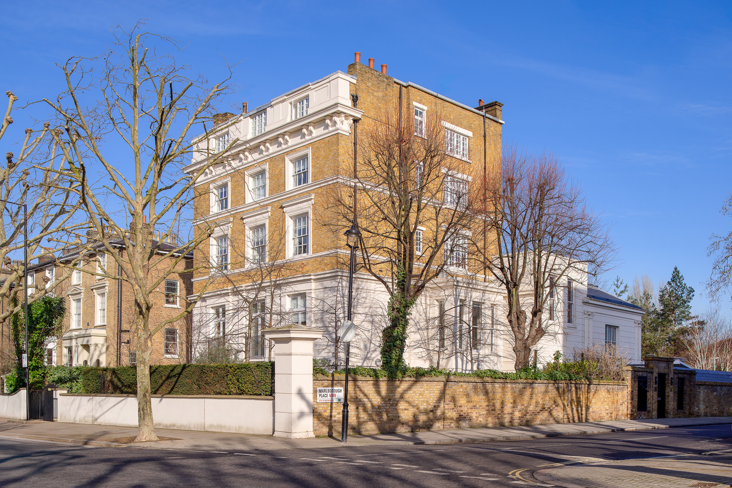 Refurbished three-bedroom apartment in the heart of St John’s Wood 