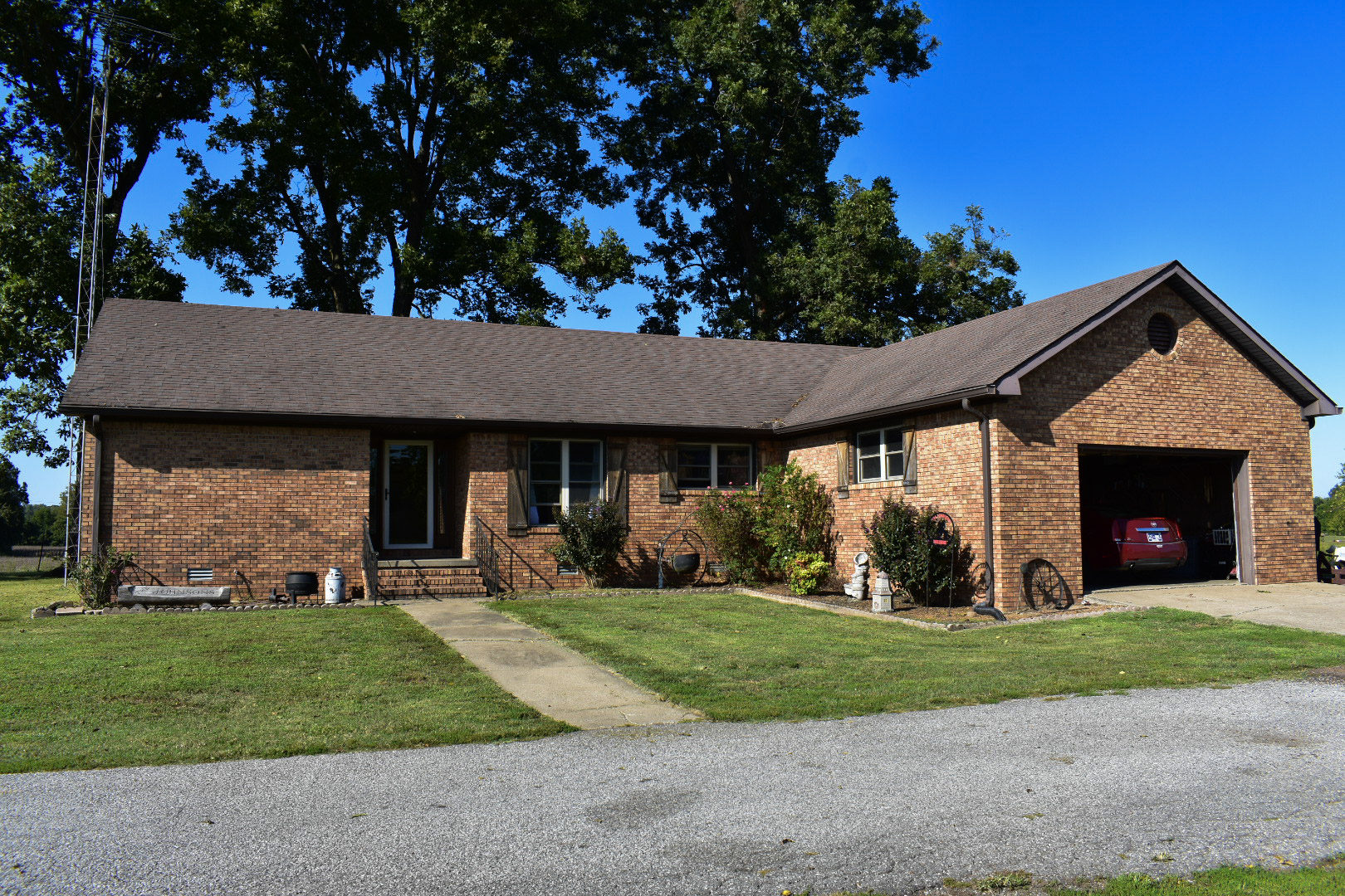Troy, Tennessee, 38260, United States, 3 Bedrooms Bedrooms, ,2 BathroomsBathrooms,Residential,For Sale,1981685