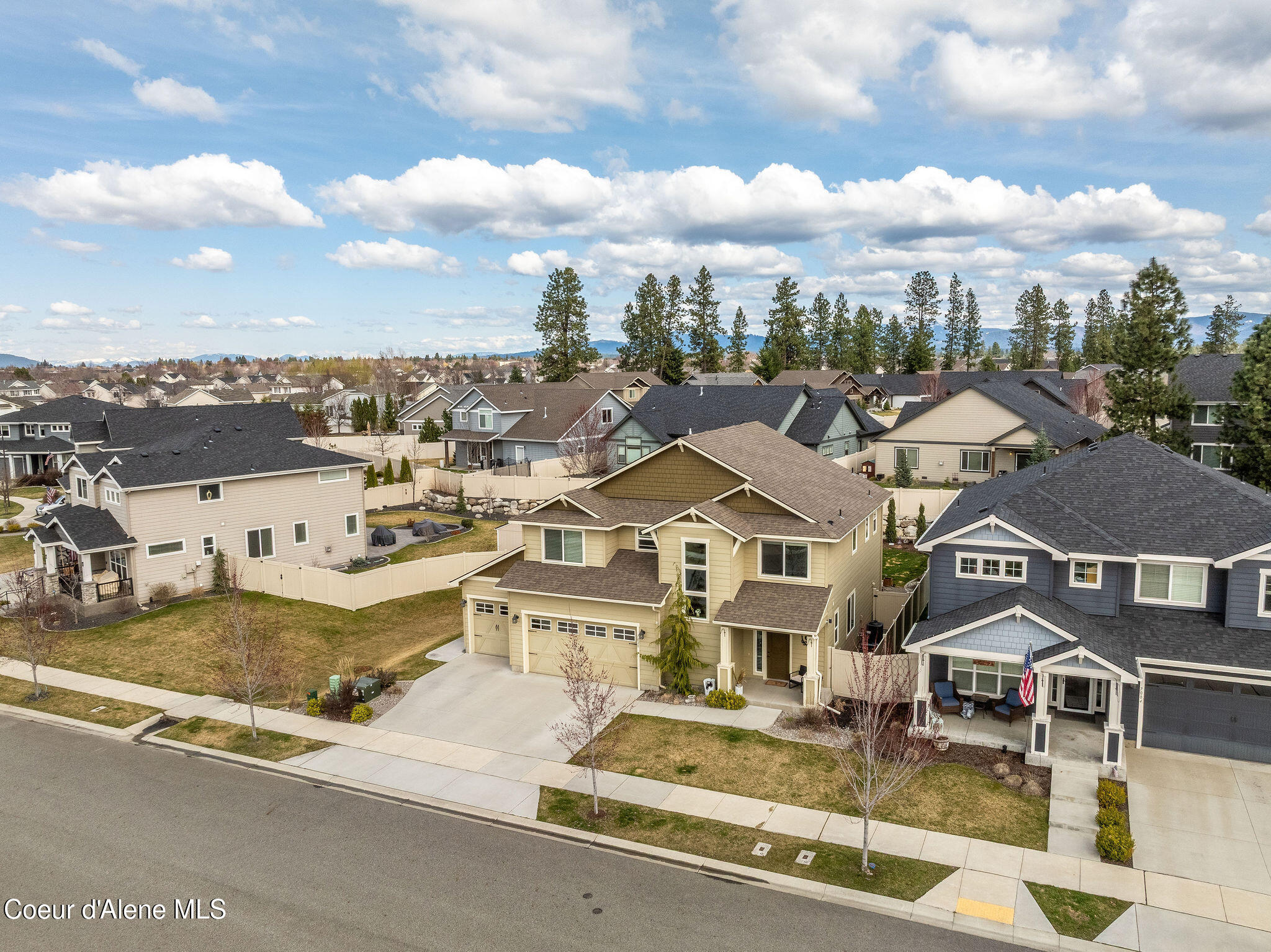 Coeur D'alene, Idaho, 83815, United States, 5 Bedrooms Bedrooms, ,4 BathroomsBathrooms,Residential,For Sale,1754735