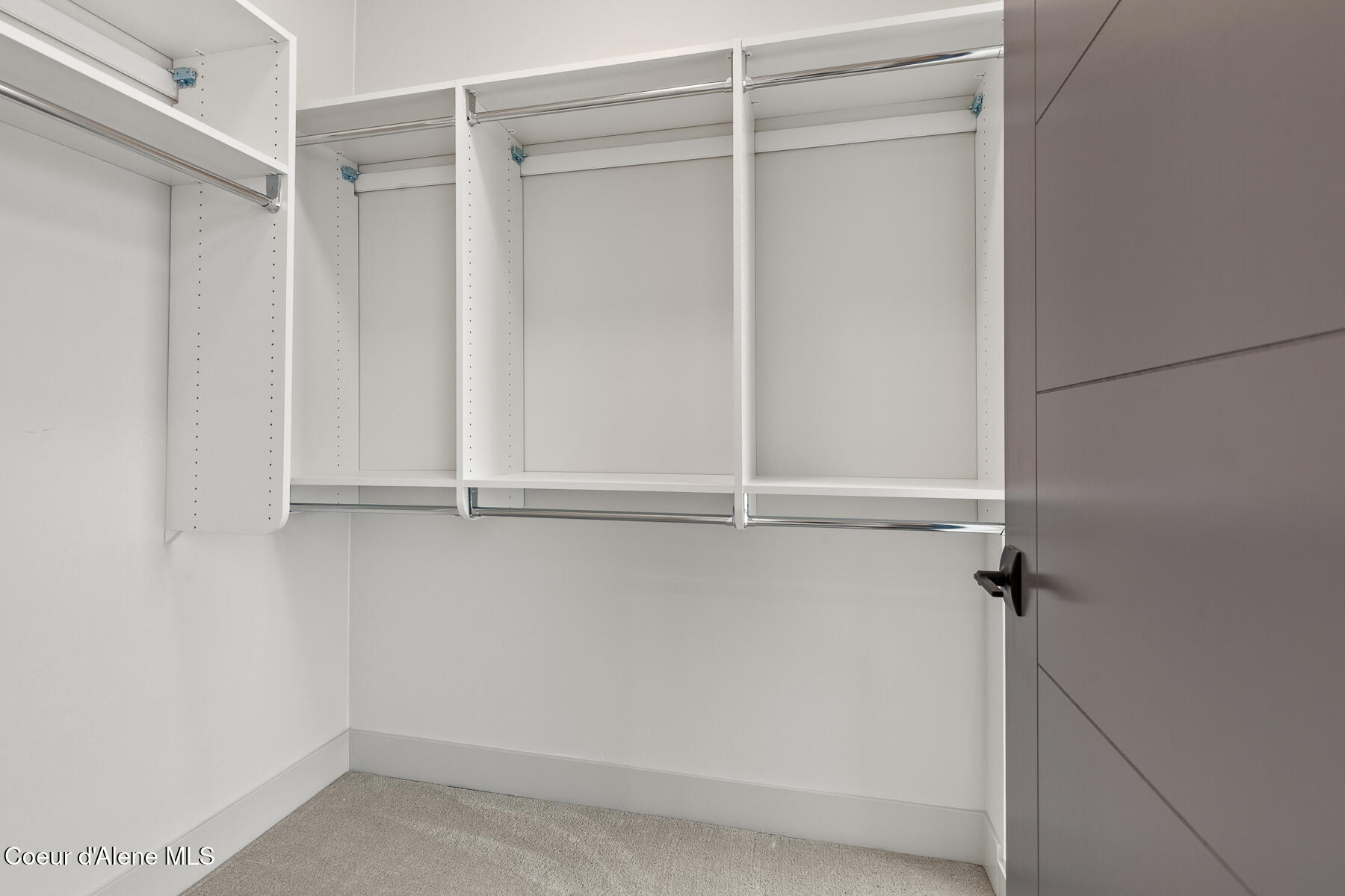 Coeur d'Alene, Idaho, 83814, United States, 3 Bedrooms Bedrooms, ,4 BathroomsBathrooms,Residential,For Sale,2002560