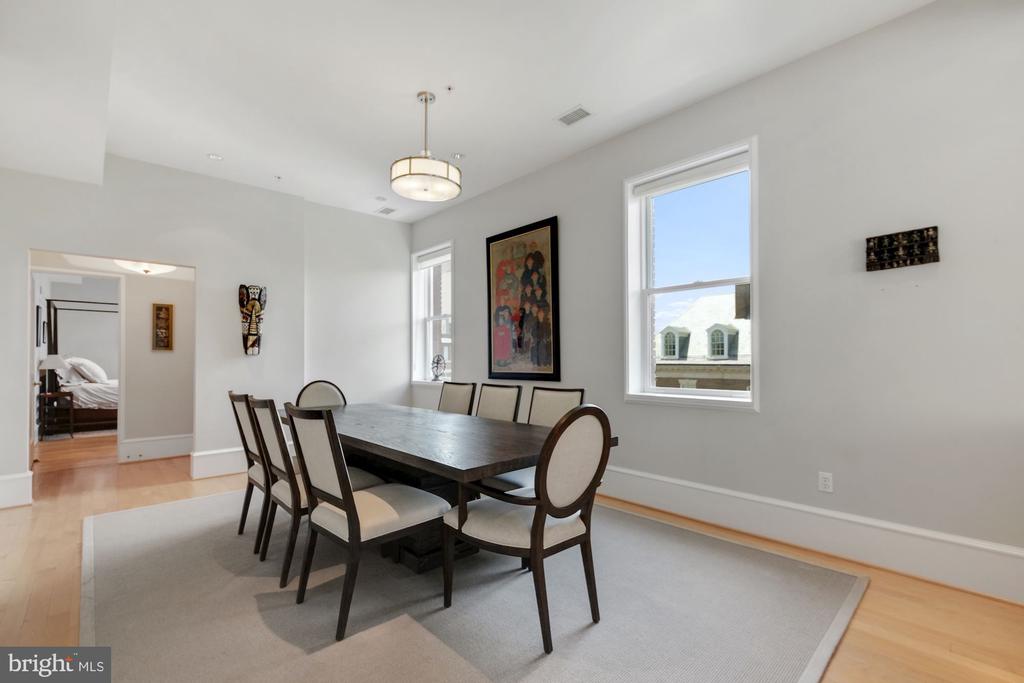 Washington, District of Columbia, 20009, United States, 3 Bedrooms Bedrooms, ,3 BathroomsBathrooms,Residential,For Sale,2027889