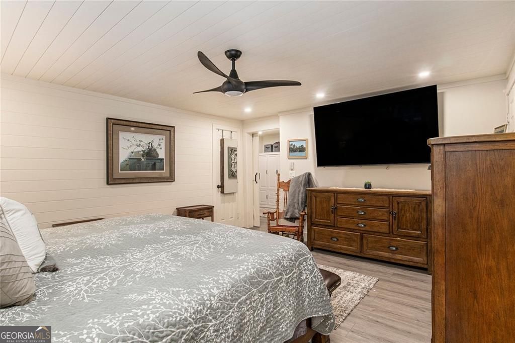 Flowery Branch, Georgia, 30542, United States, 5 Bedrooms Bedrooms, ,4 BathroomsBathrooms,Residential,For Sale,1914640