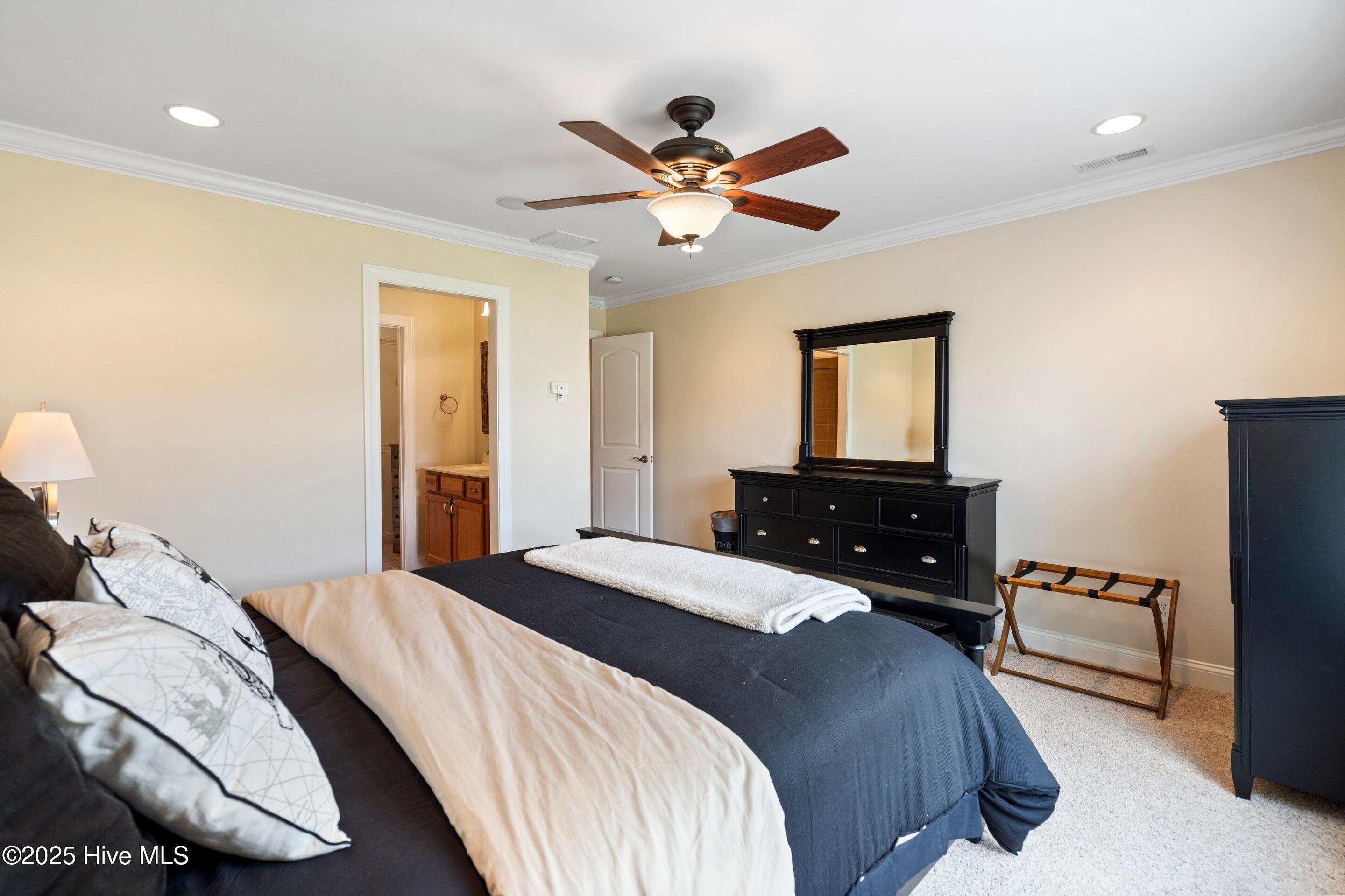 Jacksonville, North Carolina, 28540, United States, 5 Bedrooms Bedrooms, ,4 BathroomsBathrooms,Residential,For Sale,1889954