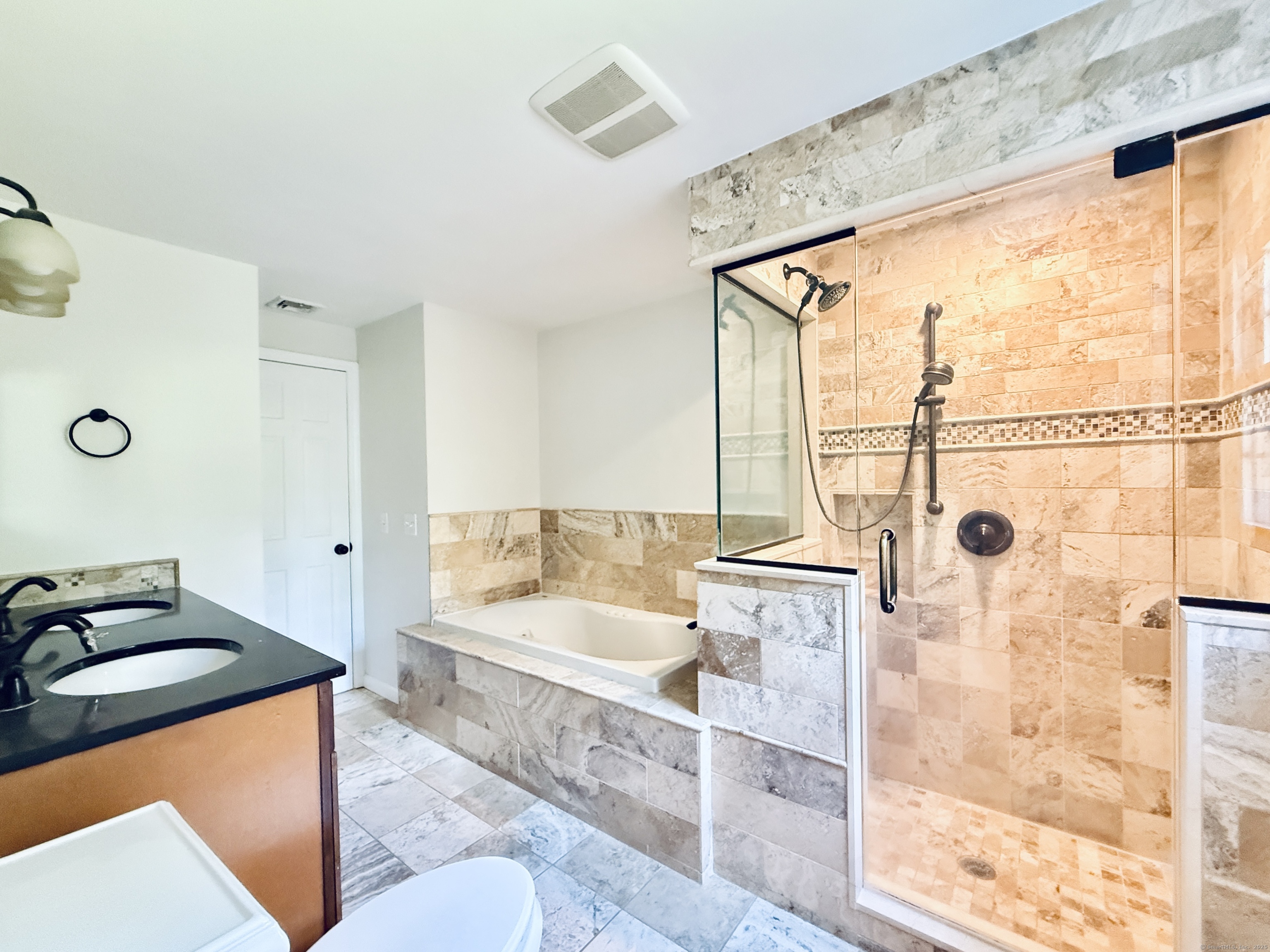 Redding, Connecticut, 06896, United States, 4 Bedrooms Bedrooms, ,2 BathroomsBathrooms,Residential,For Sale,1838062