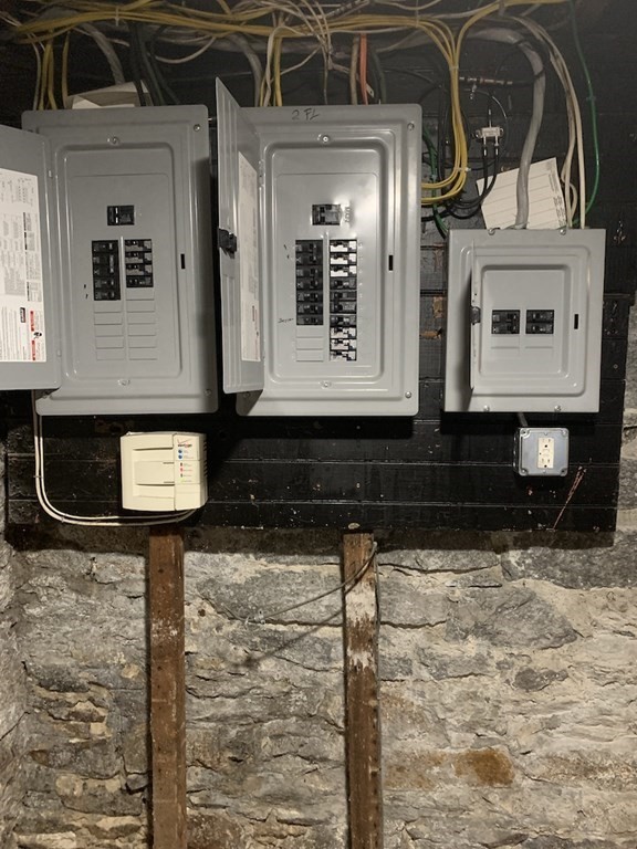 203-209 Water St Street, Lawrence, Massachusetts, 01841, United States, 9 Bedrooms Bedrooms, ,5 BathroomsBathrooms,Residential,For Sale,203-209 Water St Street,1010362