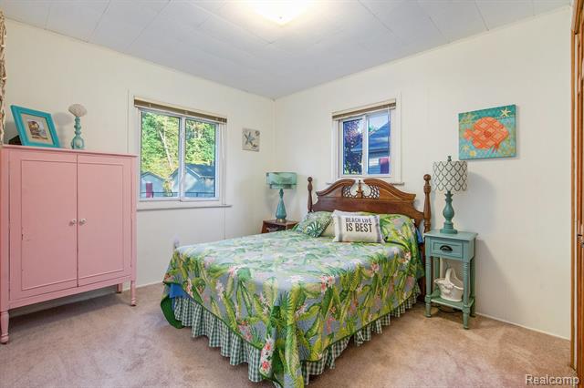 Putnam Twp, Michigan, 48169, United States, 3 Bedrooms Bedrooms, ,2 BathroomsBathrooms,Residential,For Sale,1981909