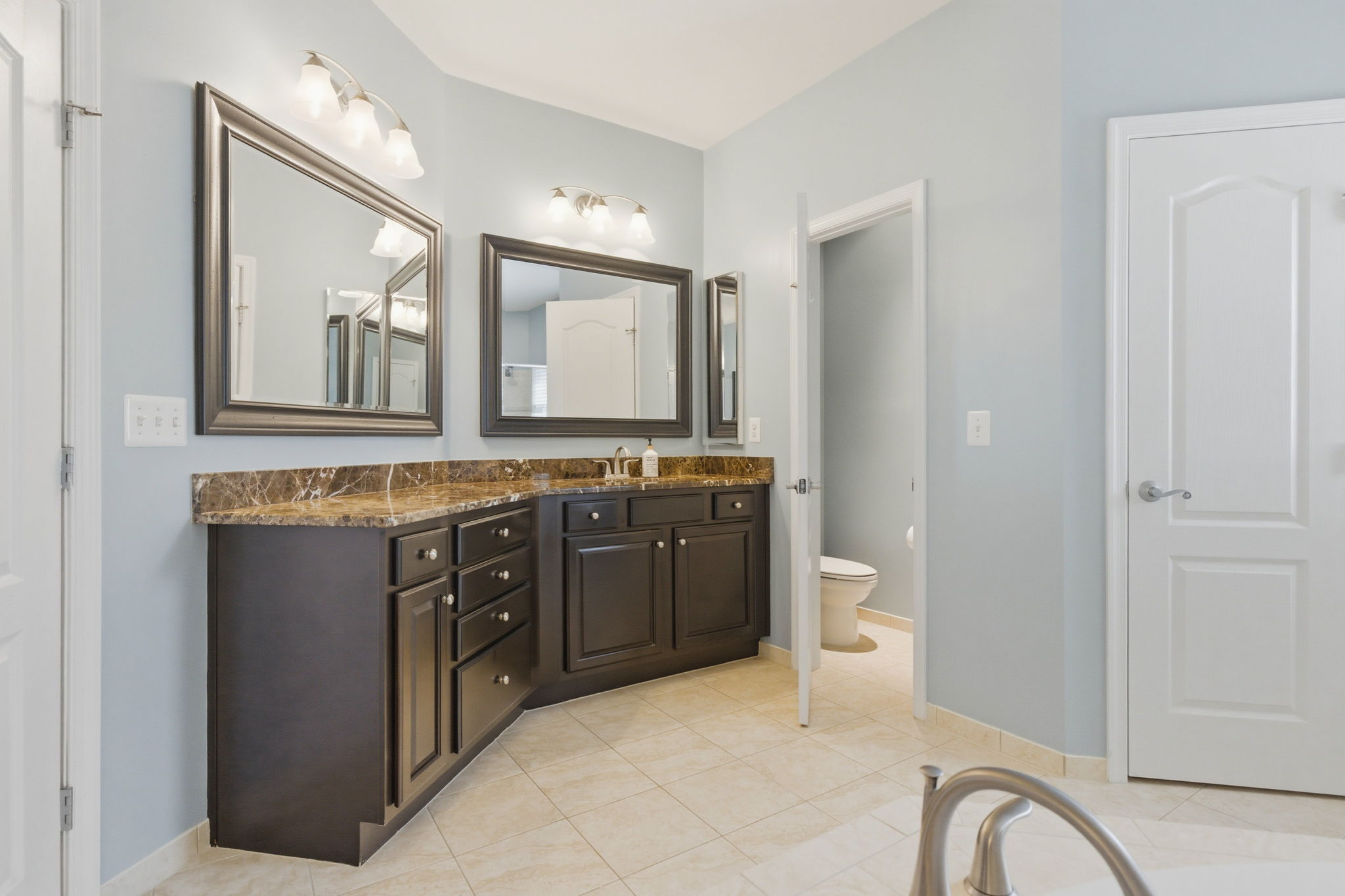  16545 Levade Drive, Leesburg, VA 20176 - 物件實景