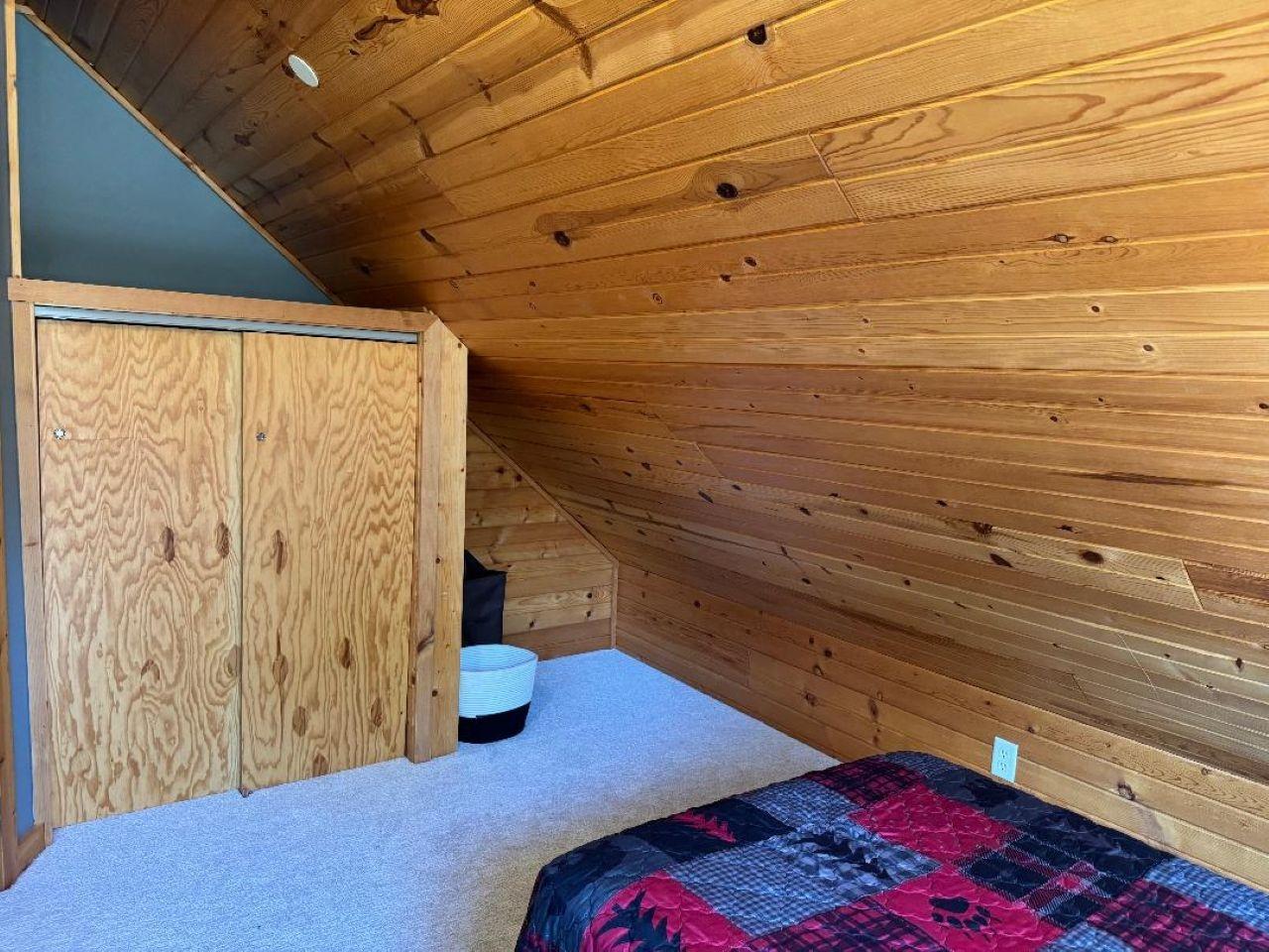 Eisenstein, Wisconsin, 54552, United States, 4 Bedrooms Bedrooms, ,3 BathroomsBathrooms,Residential,For Sale,1974419