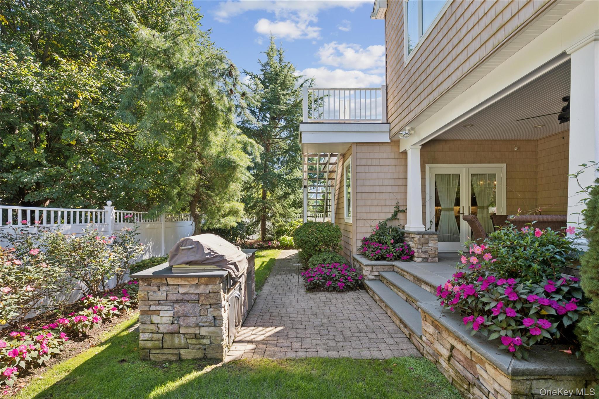  14 Esmond Avenue, Melville, NY, 11747 - 物件實景