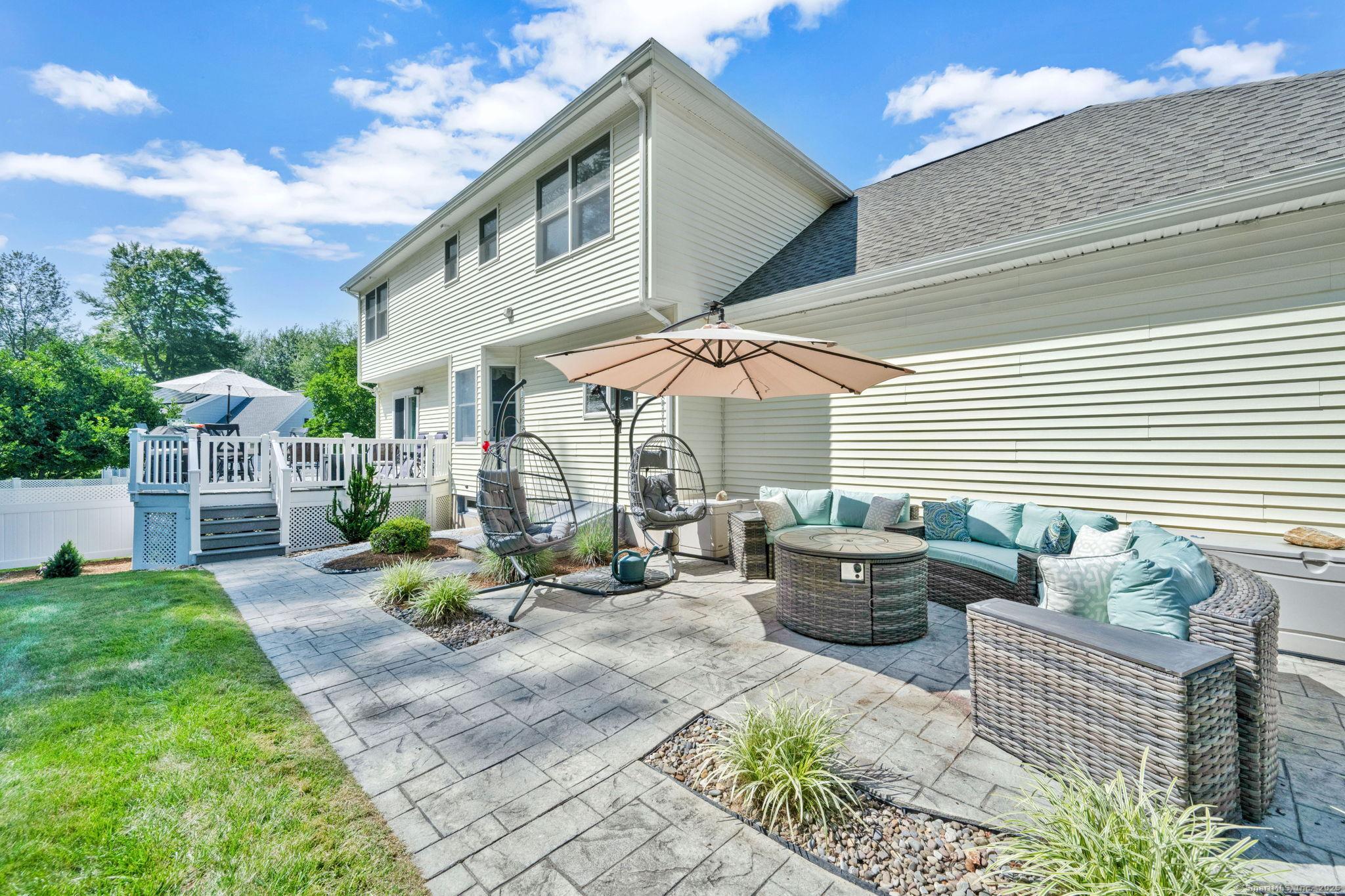 Vernon, Connecticut, 06066, United States, 3 Bedrooms Bedrooms, ,4 BathroomsBathrooms,Residential,For Sale,1944677