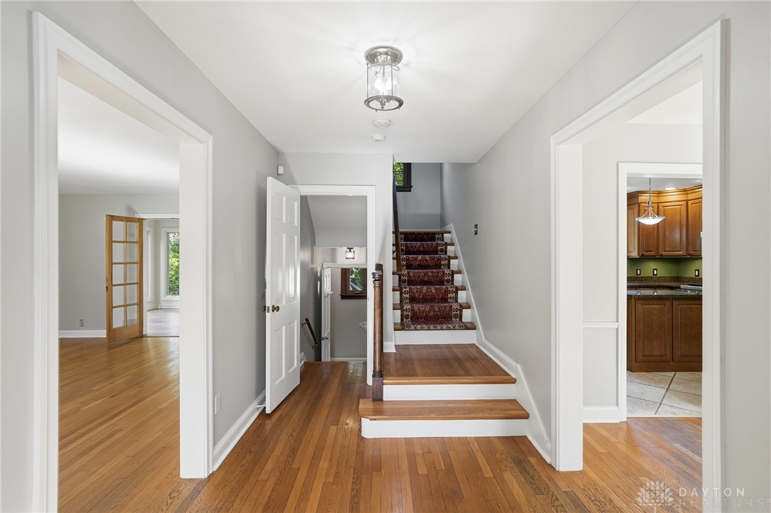 Oakwood, Ohio, 45409, United States, 4 Bedrooms Bedrooms, ,3 BathroomsBathrooms,Residential,For Sale,1987886