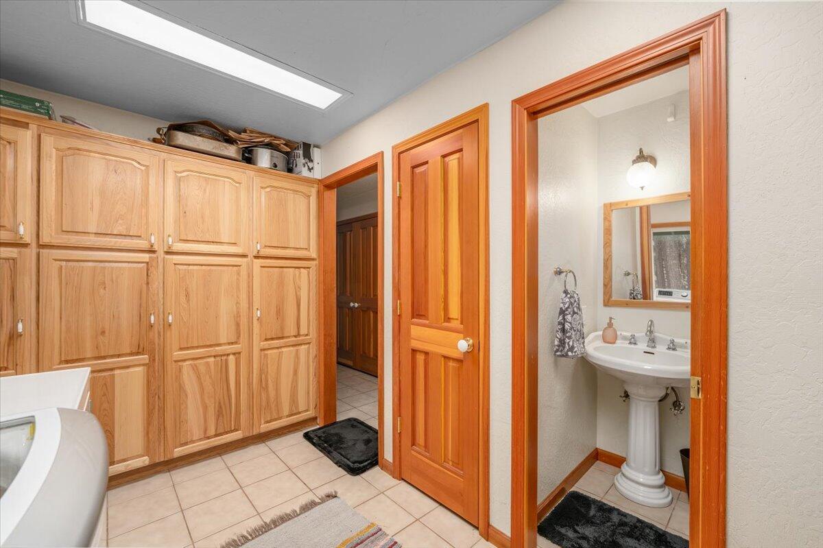 Shingletown, California, 96088, United States, 3 Bedrooms Bedrooms, ,3 BathroomsBathrooms,Residential,For Sale,1986484