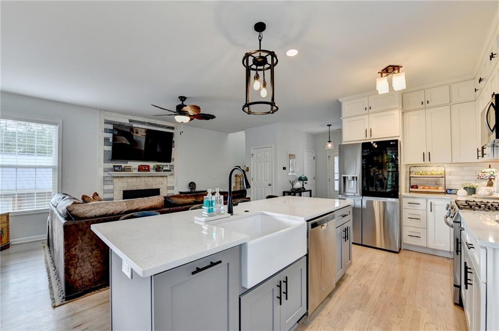 Gainesville, Georgia, 30506, United States, 2 Bedrooms Bedrooms, ,2 BathroomsBathrooms,Residential,For Sale,2040403