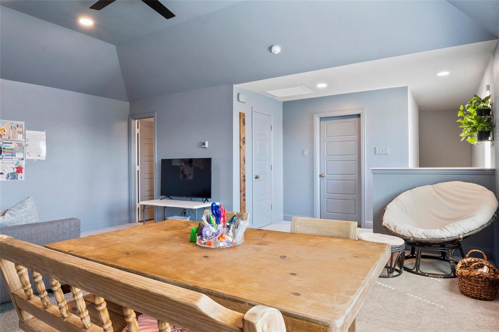 Ovilla, Texas, 75154, United States, 4 Bedrooms Bedrooms, ,4 BathroomsBathrooms,Residential,For Sale,1976541