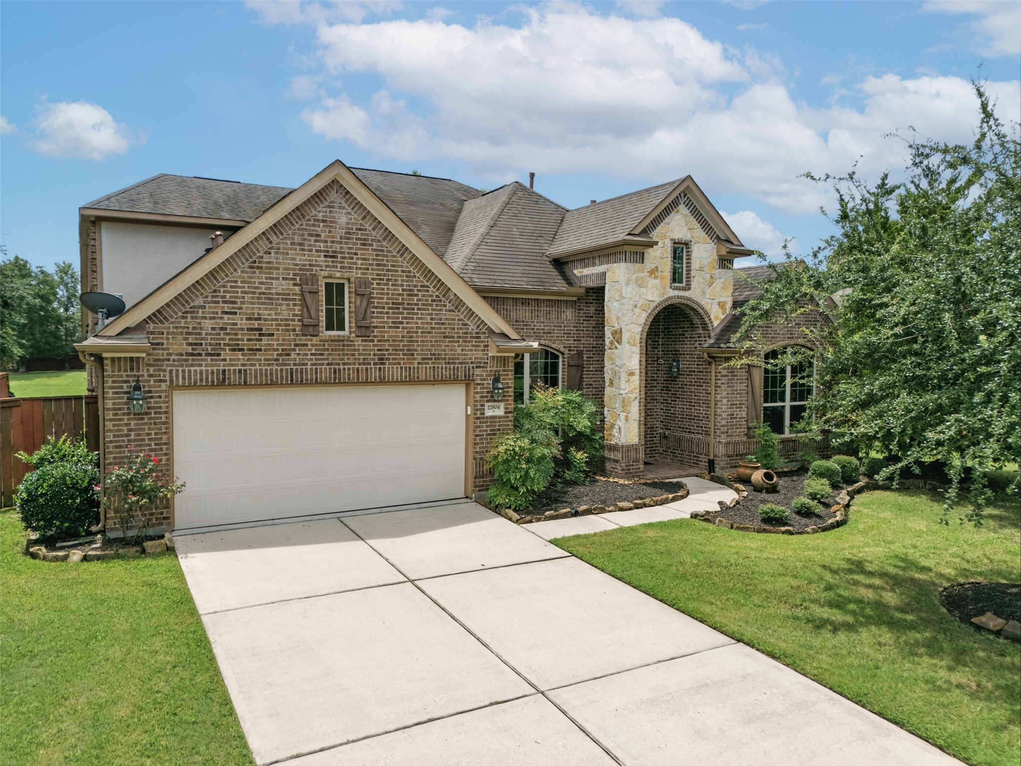 Kingwood, Texas, 77365, United States, 4 Bedrooms Bedrooms, ,5 BathroomsBathrooms,Residential,For Sale,1901470