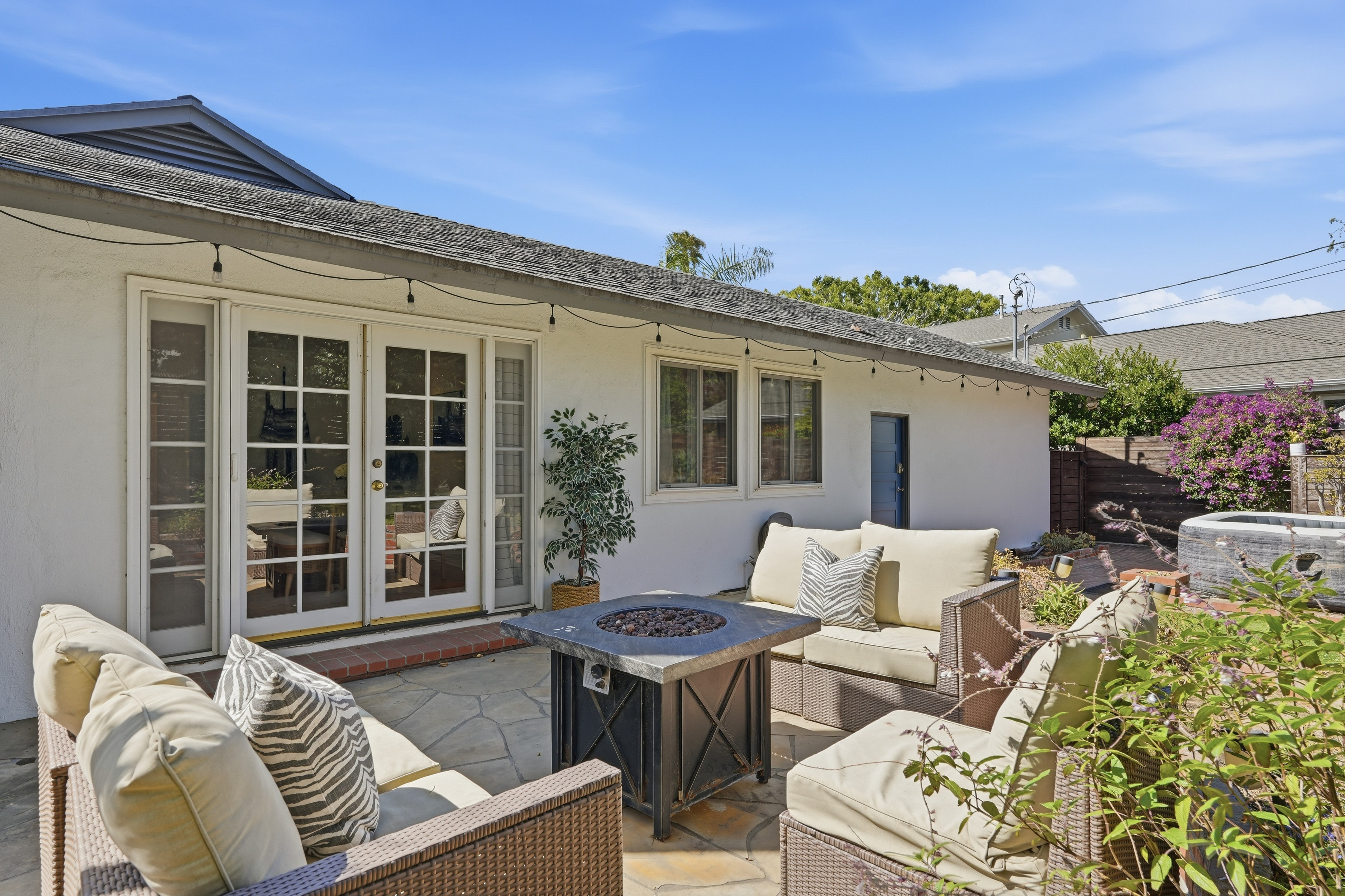 8916 Rayford Drive, Los Angeles, CA 90045 - 物件實景