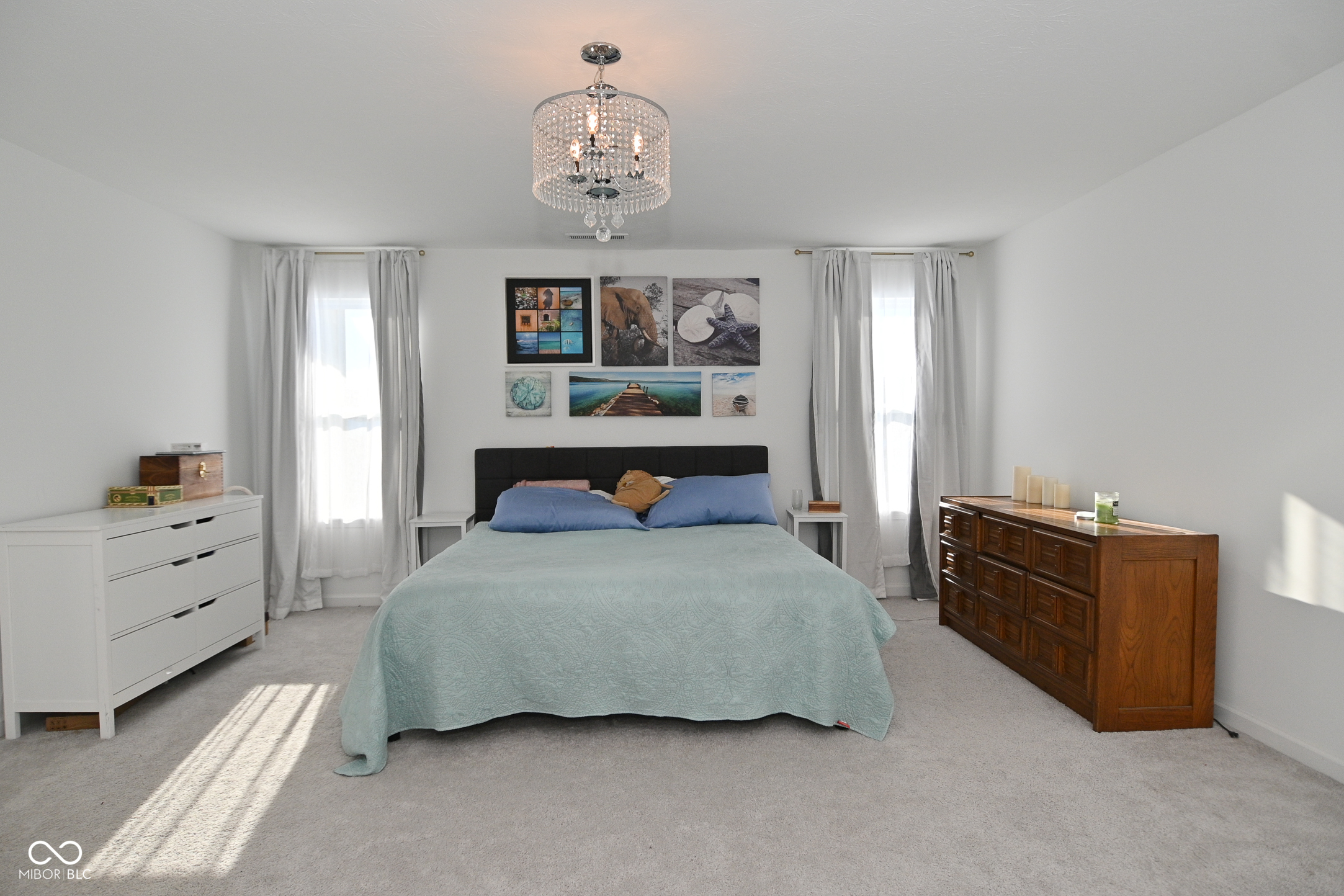 Bargersville, Indiana, 46106, United States, 4 Bedrooms Bedrooms, ,3 BathroomsBathrooms,Residential,For Sale,1980669