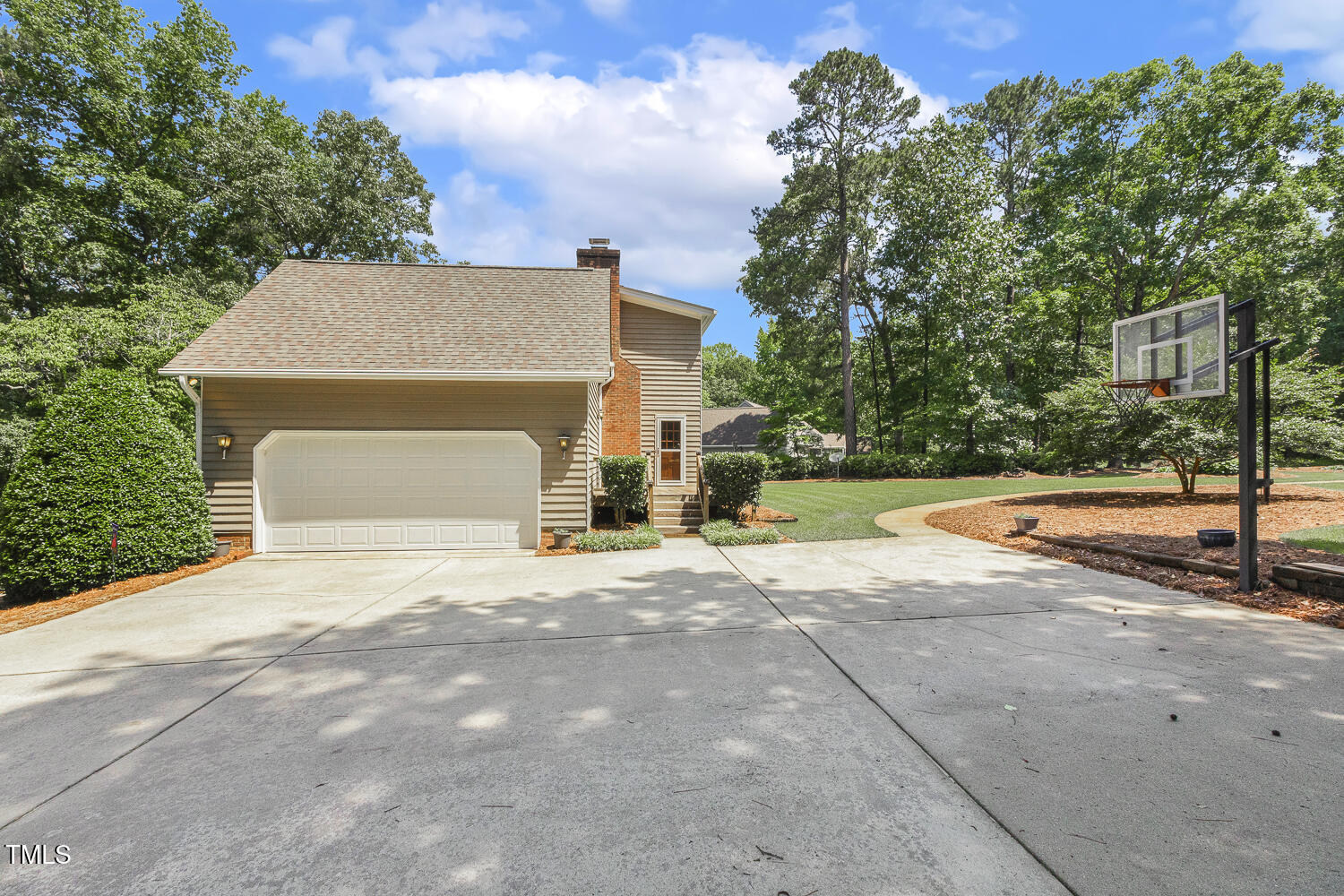 Fuquay Varina, North Carolina, 27526, United States, 3 Bedrooms Bedrooms, ,3 BathroomsBathrooms,Residential,For Sale,1879363