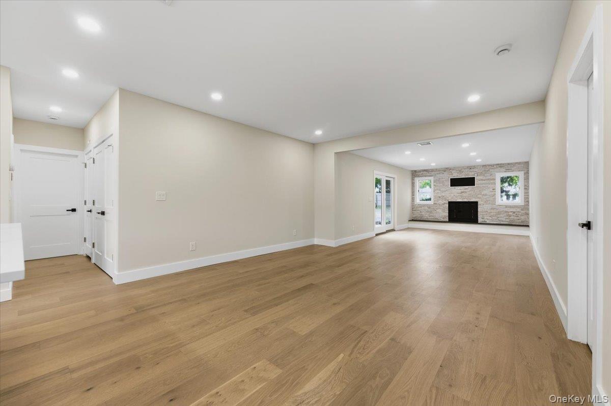 Bethpage, New York, 11714, United States, 5 Bedrooms Bedrooms, ,4 BathroomsBathrooms,Residential,For Sale,1986527