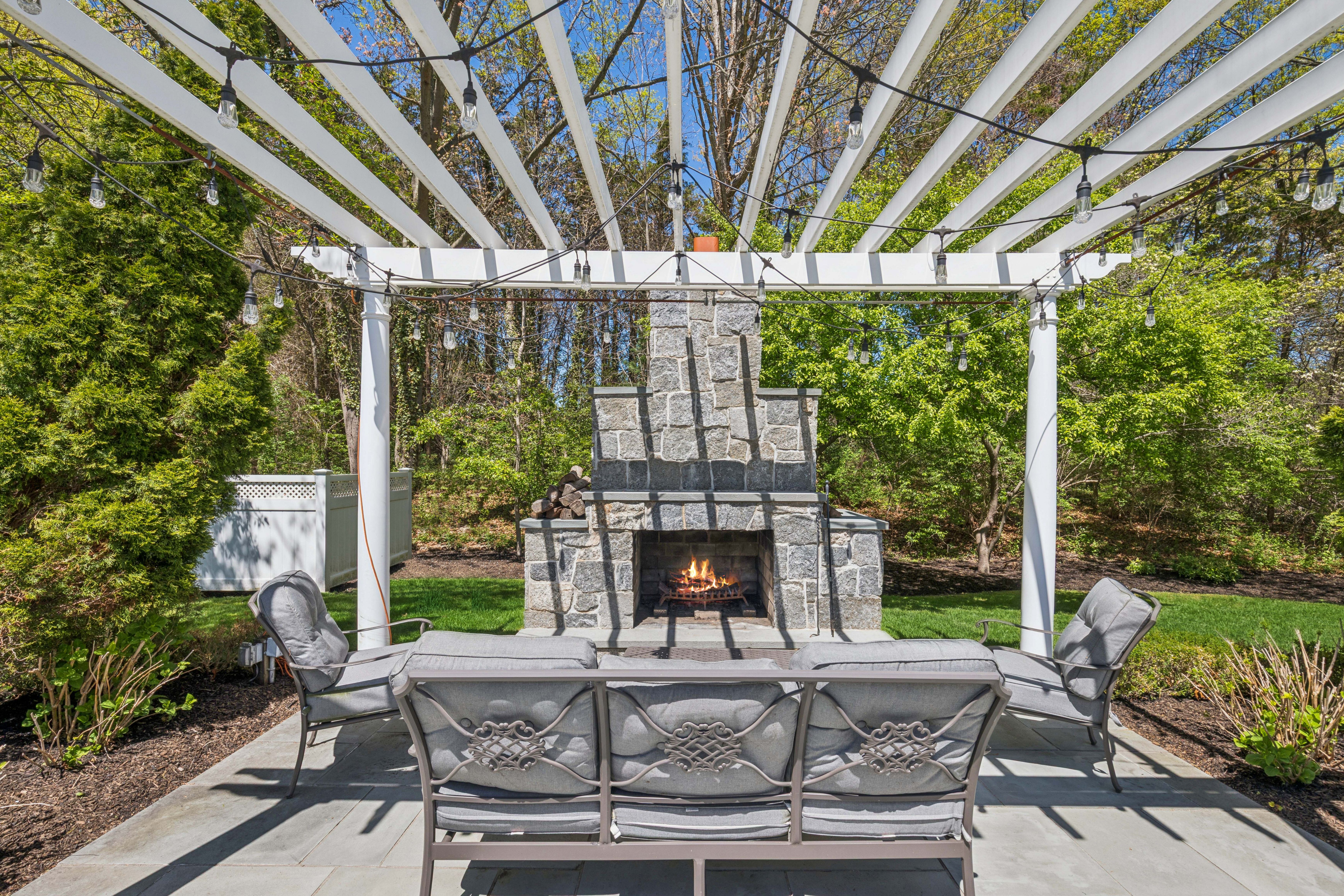  503 Cold Spring Road, Laurel Hollow, NY 11791 - 物件實景