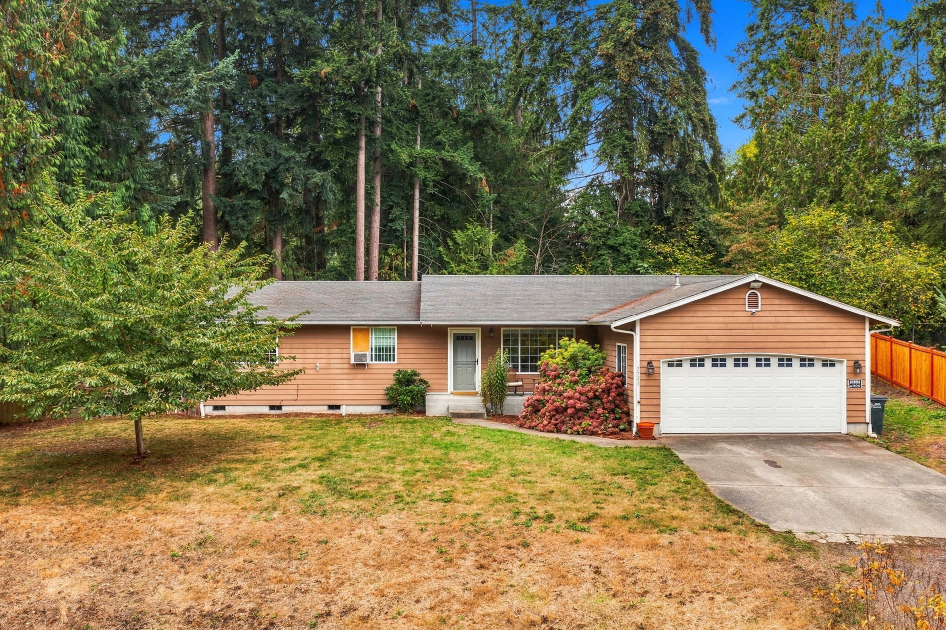 Locust Ave, Bonney Lake, WA 98391