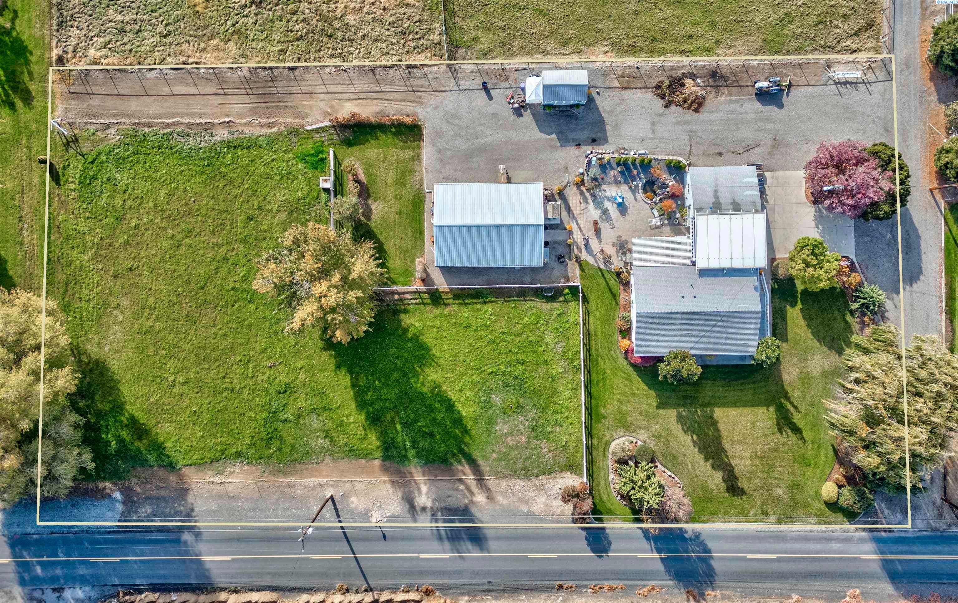 Prosser, Washington, 99350, United States, 4 Bedrooms Bedrooms, ,1 BathroomBathrooms,Residential,For Sale,1984108