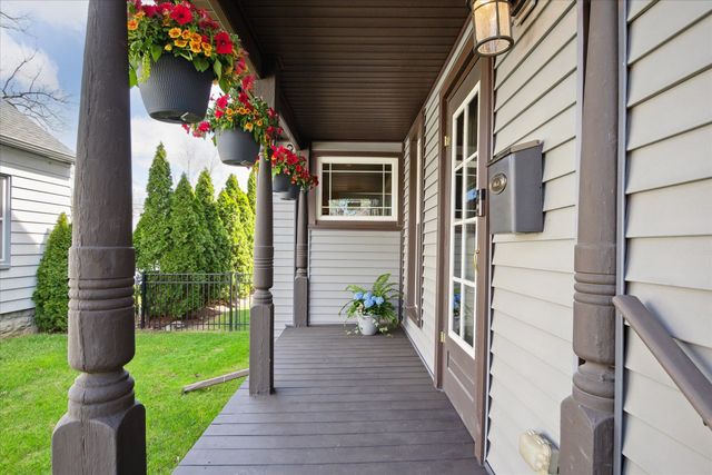 Northville, Michigan, 48167, United States, 4 Bedrooms Bedrooms, ,Residential,For Sale,1879594