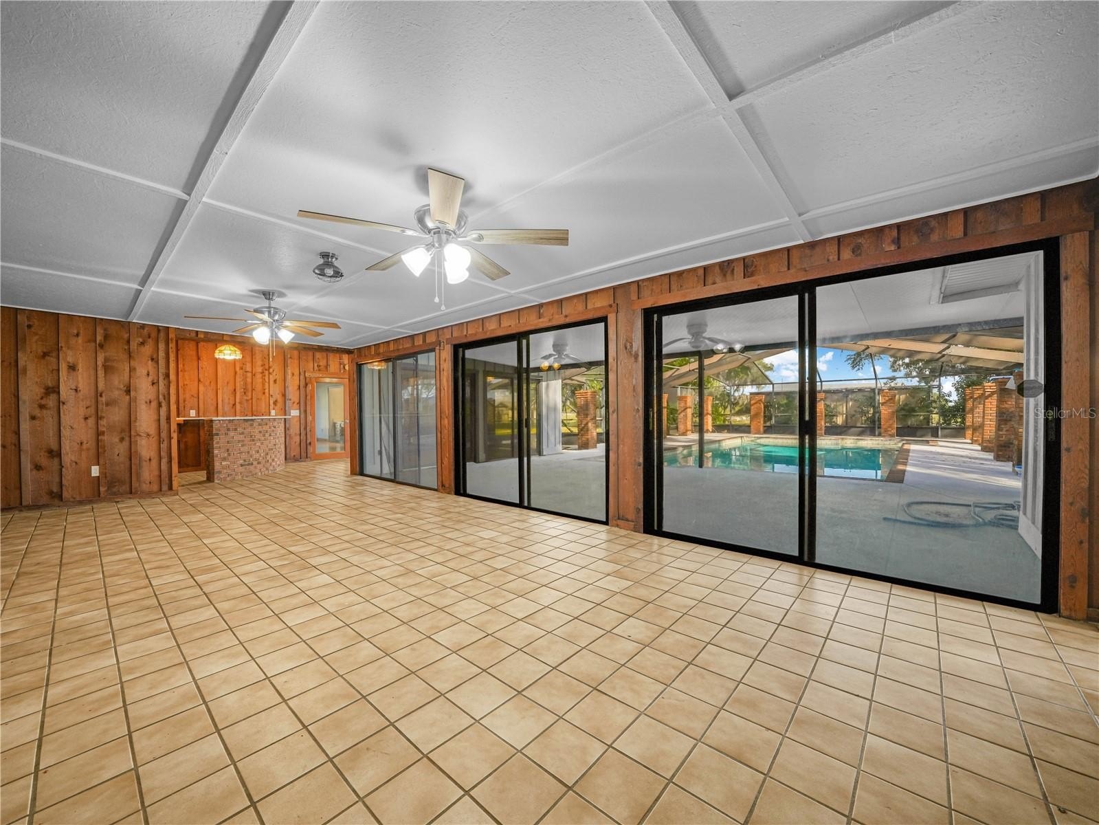 FROSTPROOF, Florida, 33843, United States, 6 Bedrooms Bedrooms, ,3 BathroomsBathrooms,Residential,For Sale,2006124