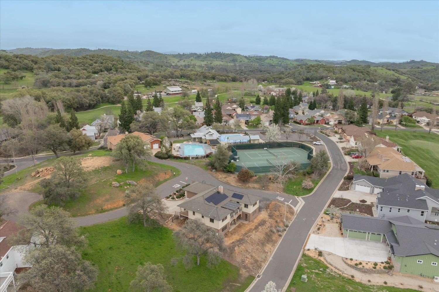 Angels Camp, California, 95222, United States, 3 Bedrooms Bedrooms, ,4 BathroomsBathrooms,Residential,For Sale,1975542