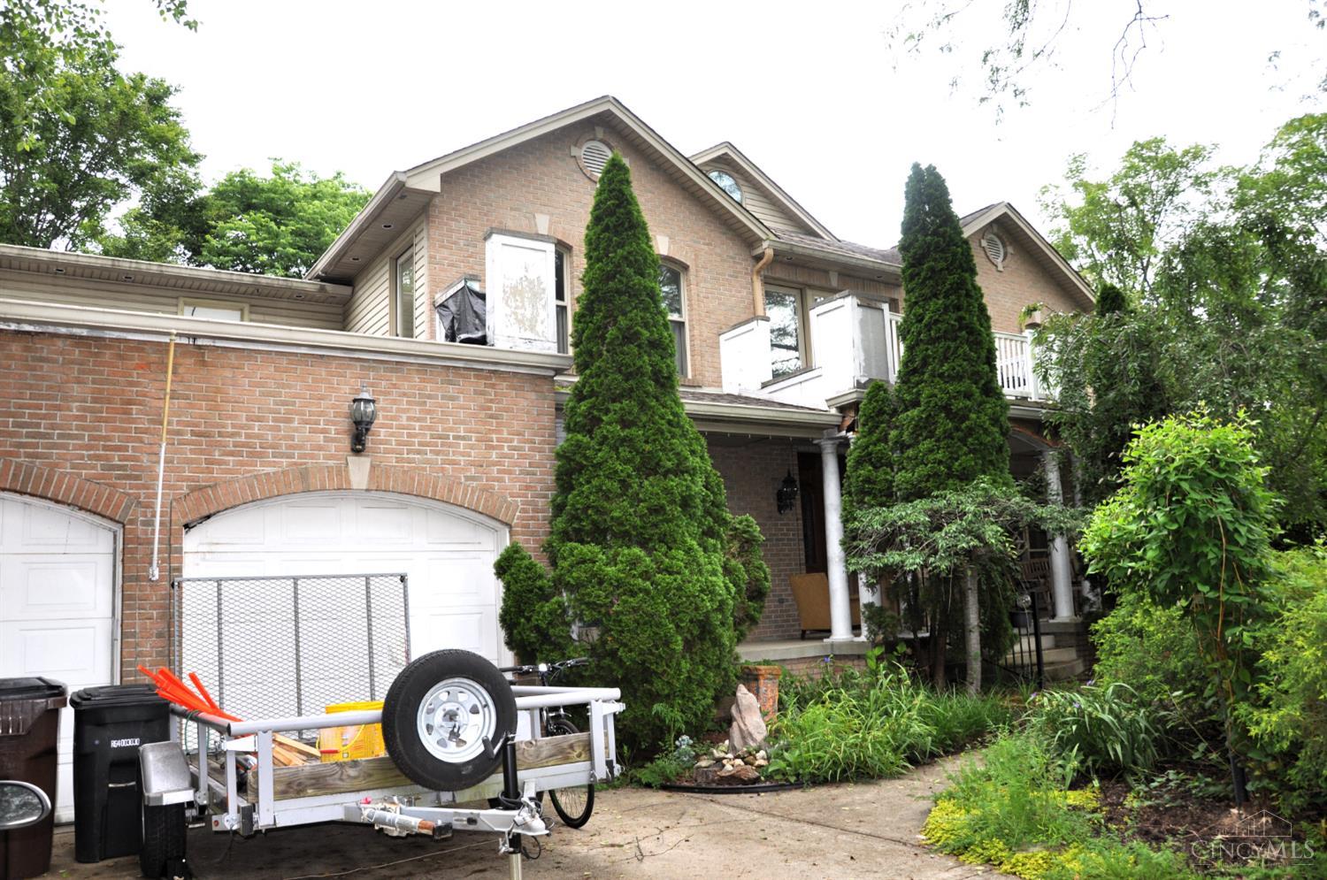 Montgomery, Ohio, 45242, United States, 5 Bedrooms Bedrooms, ,6 BathroomsBathrooms,Residential,For Sale,1914121