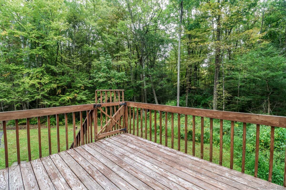 New Milford, Connecticut, 06776, United States, 3 Bedrooms Bedrooms, ,3 BathroomsBathrooms,Residential,For Sale,1958053