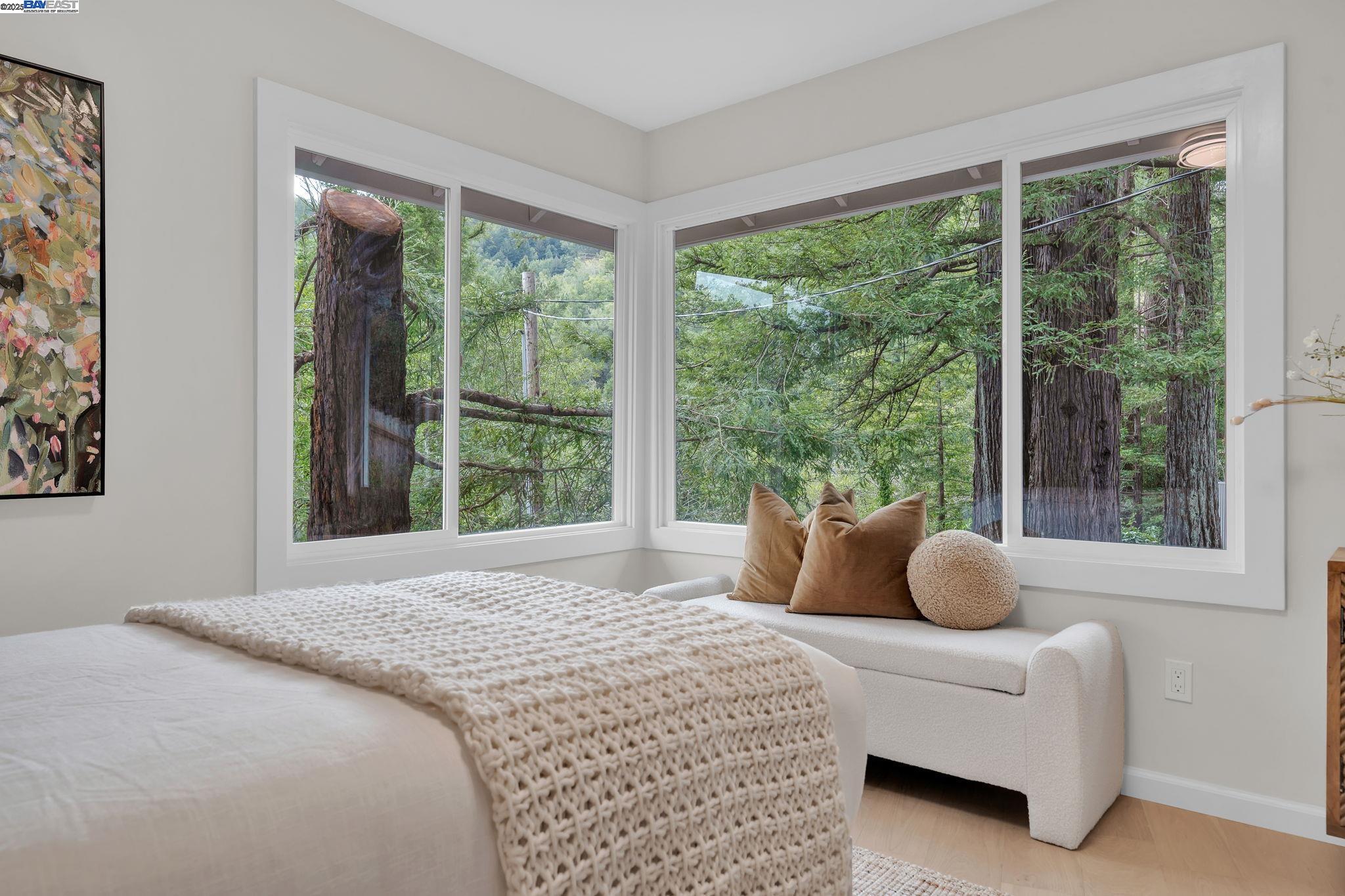Kentfield, California, 94904, United States, 4 Bedrooms Bedrooms, ,3 BathroomsBathrooms,Residential,For Sale,1837113