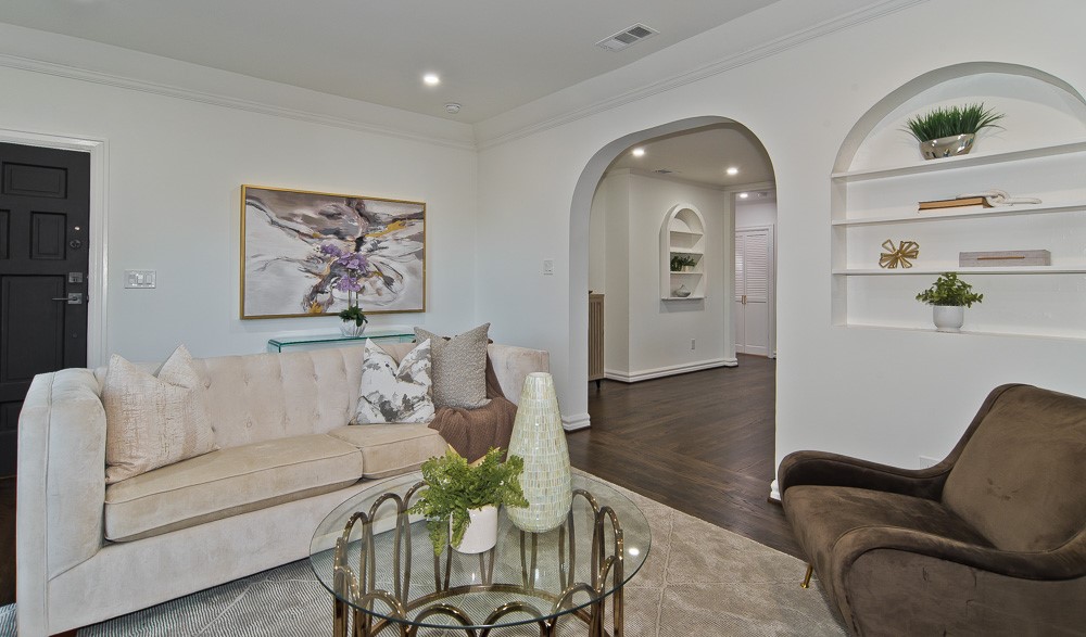 Dallas, Texas, 75203, United States, 2 Bedrooms Bedrooms, ,2 BathroomsBathrooms,Residential,For Sale,1993579