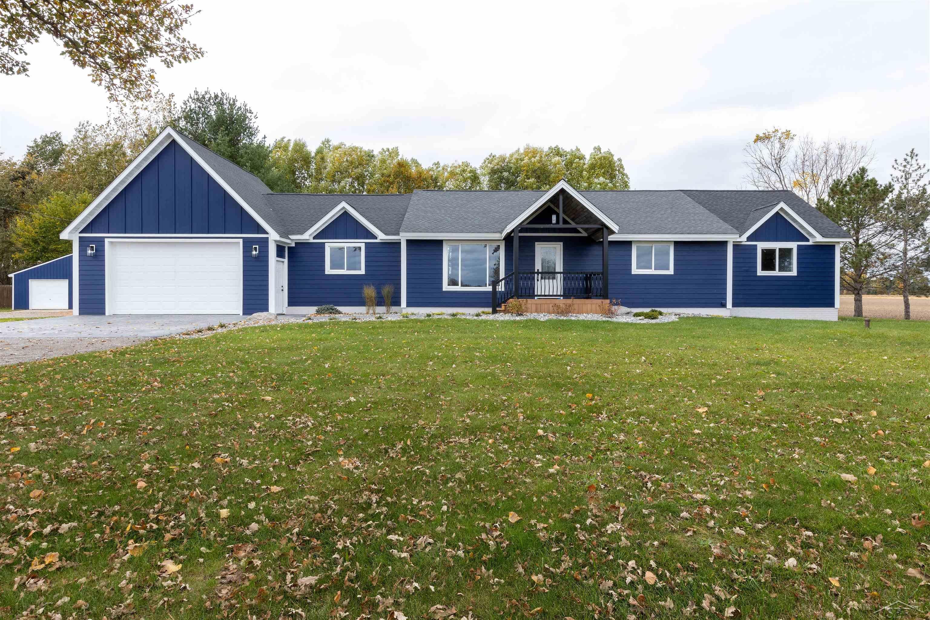 Schrieber Rd, Hemlock, MI 48626