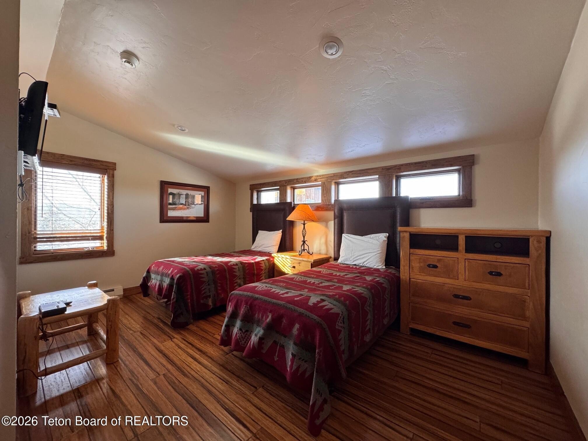 Jackson, Wyoming, 83001, United States, 2 Bedrooms Bedrooms, ,1 BathroomBathrooms,Residential,For Sale,2009711