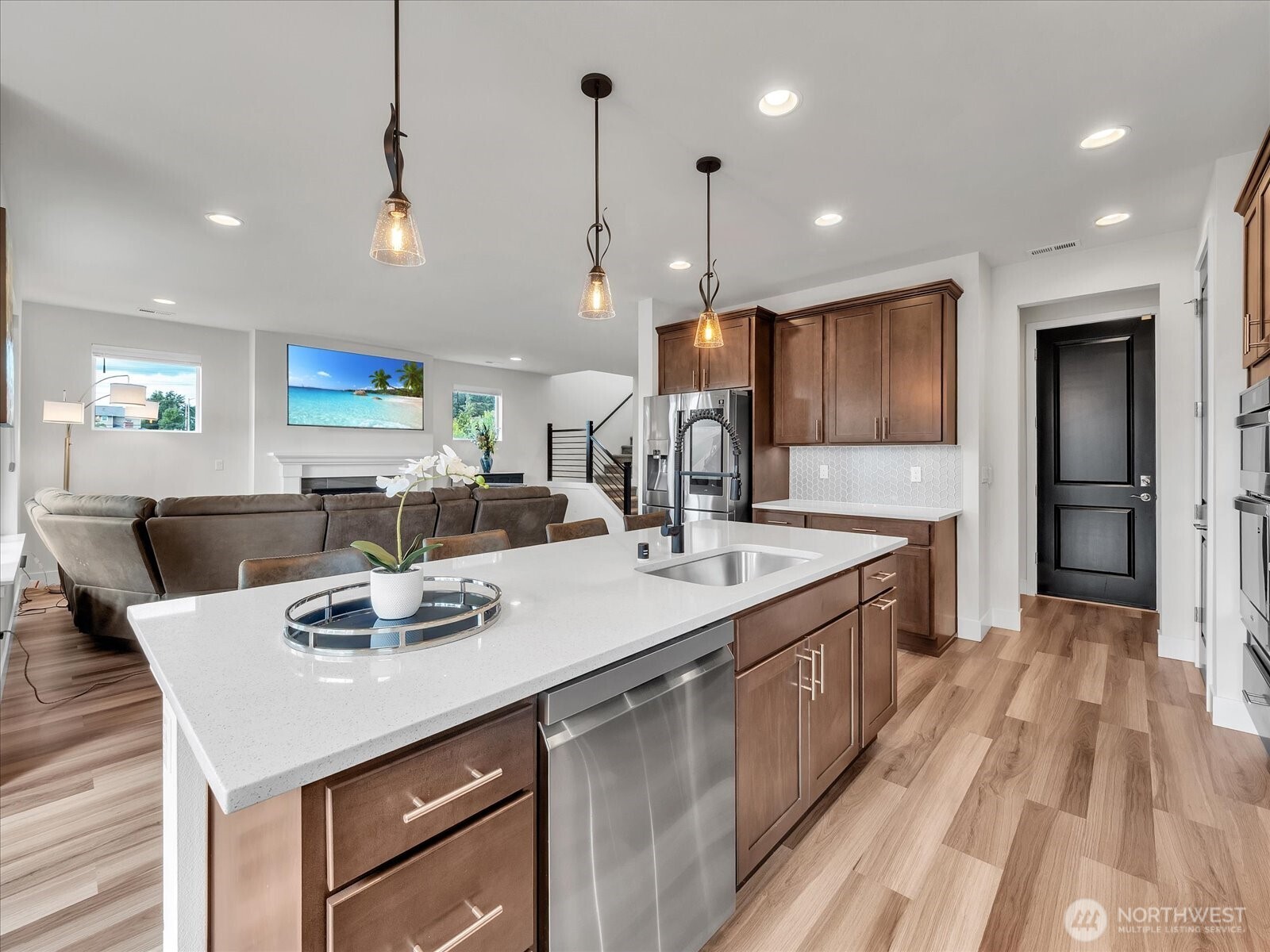 Lake Stevens, Washington, 98258, United States, 4 Bedrooms Bedrooms, ,4 BathroomsBathrooms,Residential,For Sale,1883070